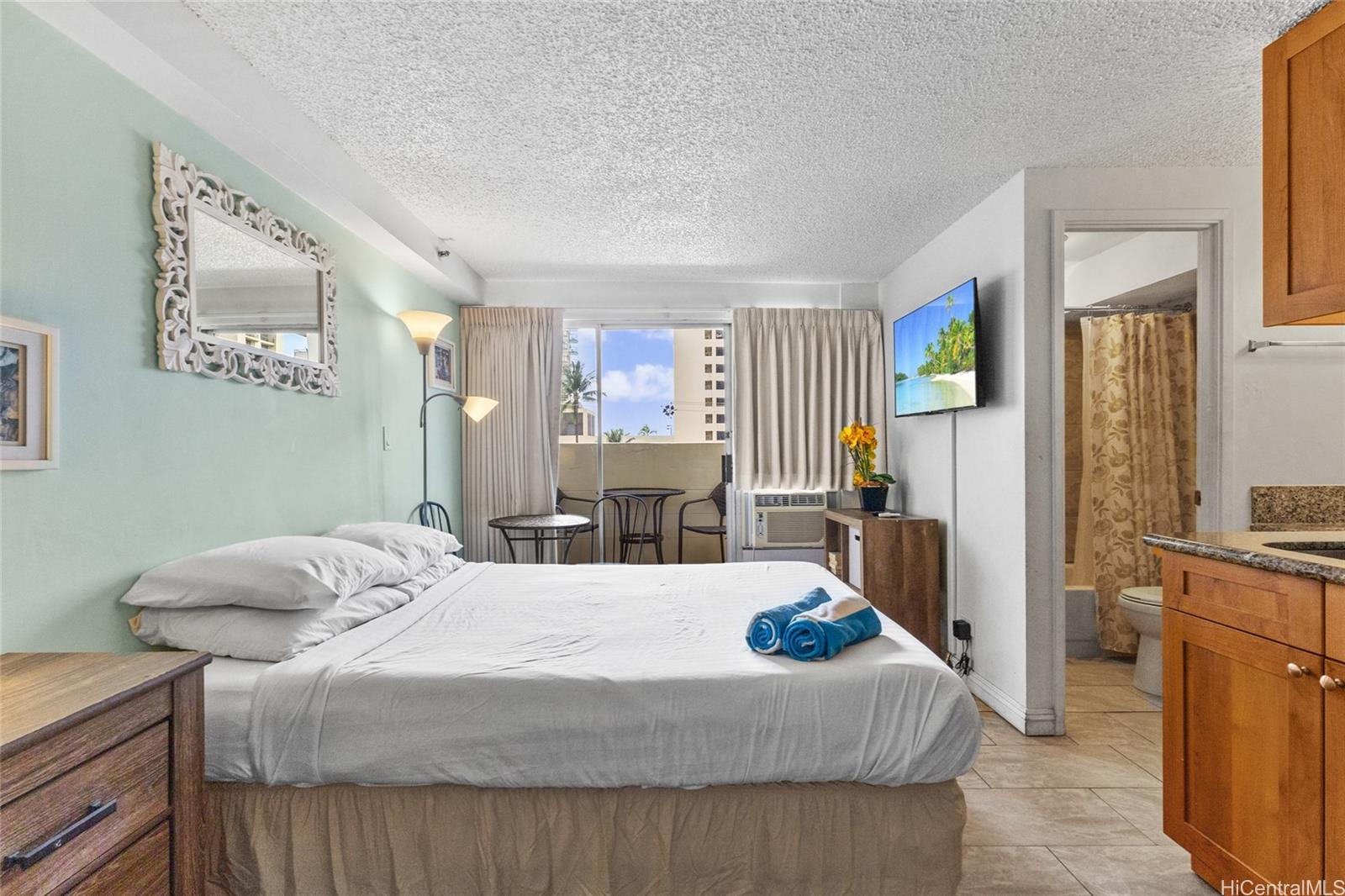 Kuhio Village 2 condo # 502A, Honolulu, Hawaii - photo 3 of 16