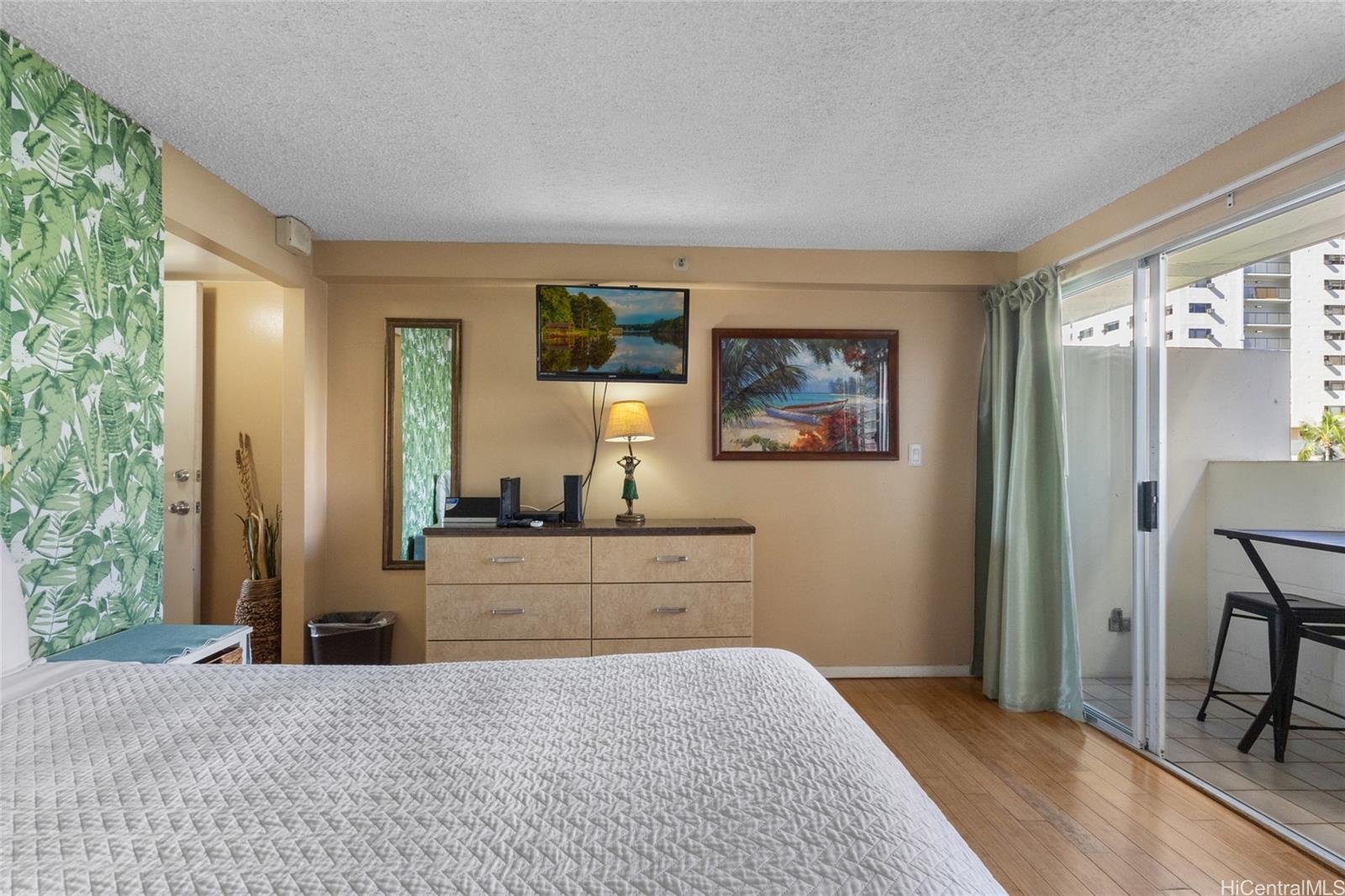 Kuhio Village 2 condo # 505A, Honolulu, Hawaii - photo 3 of 25