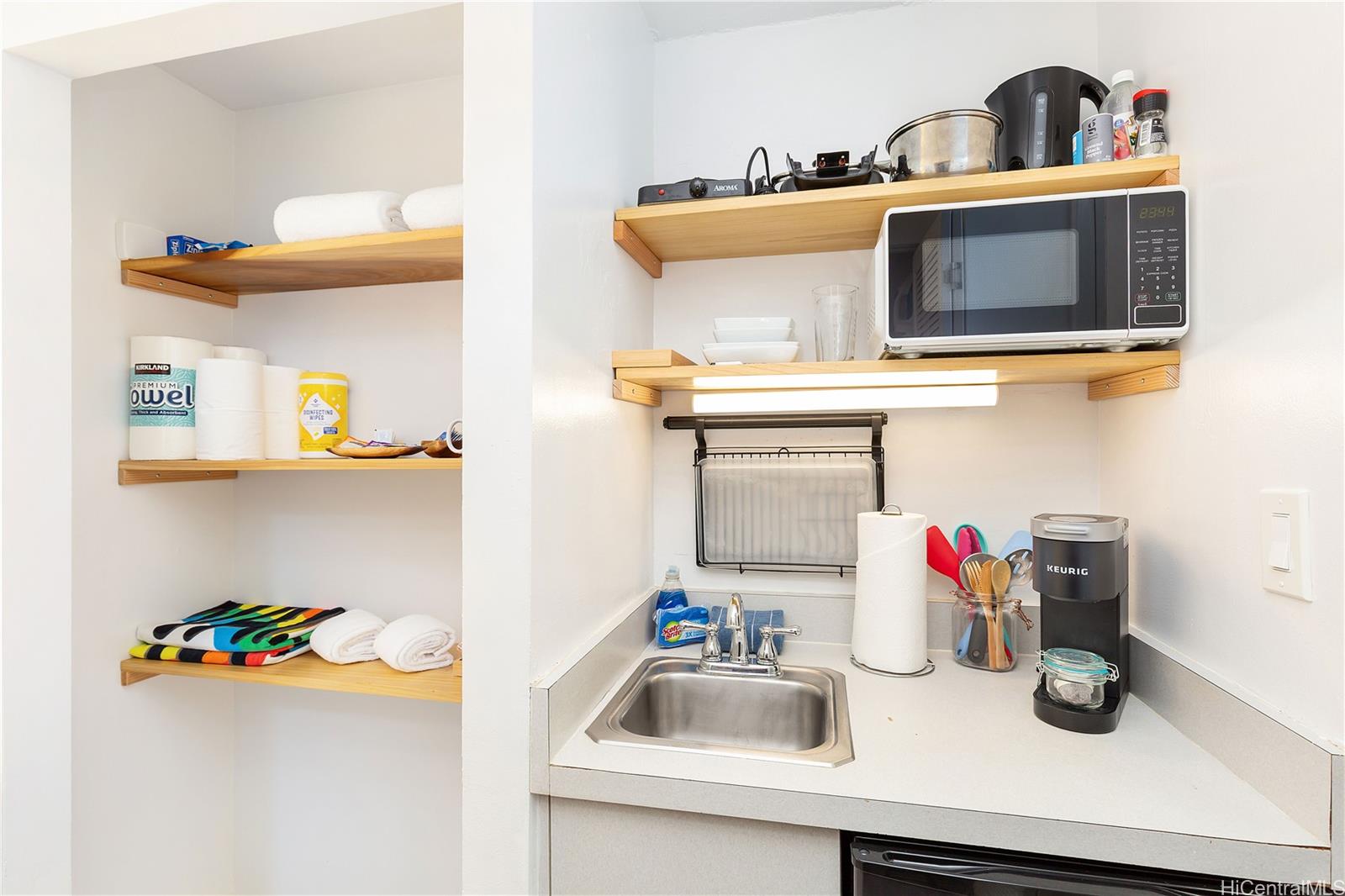 Kuhio Village 2 condo # 506A, Honolulu, Hawaii - photo 11 of 23