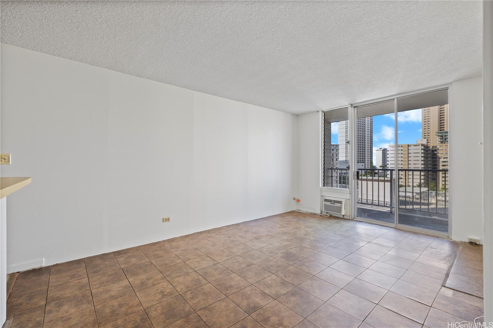 Waikiki Lanais condo # 1003, Honolulu, Hawaii - photo 6 of 22