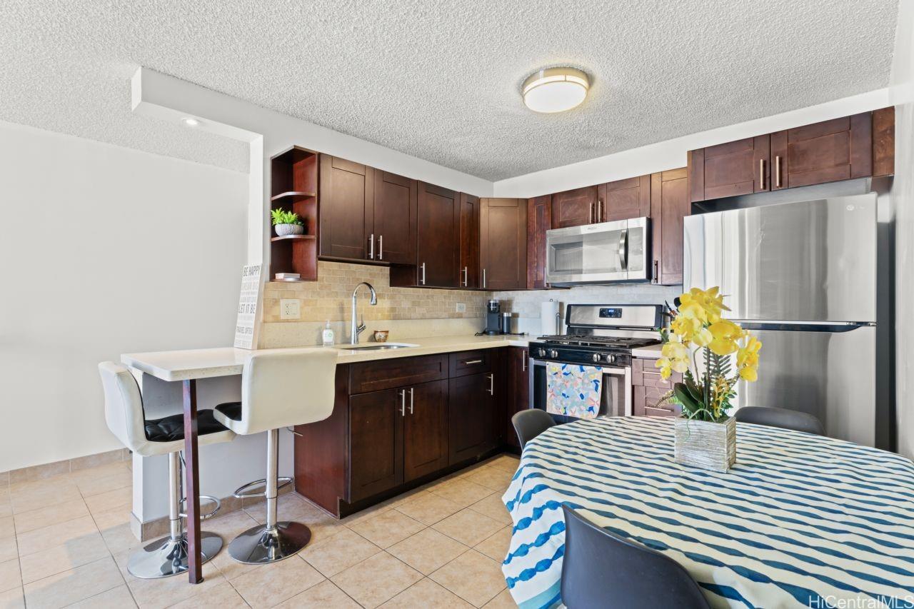 Waikiki Lanais condo # 1101, Honolulu, Hawaii - photo 6 of 25