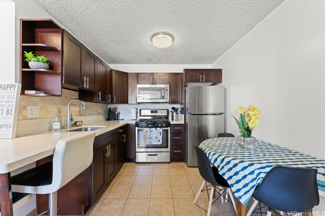 Waikiki Lanais condo # 1101, Honolulu, Hawaii - photo 8 of 25