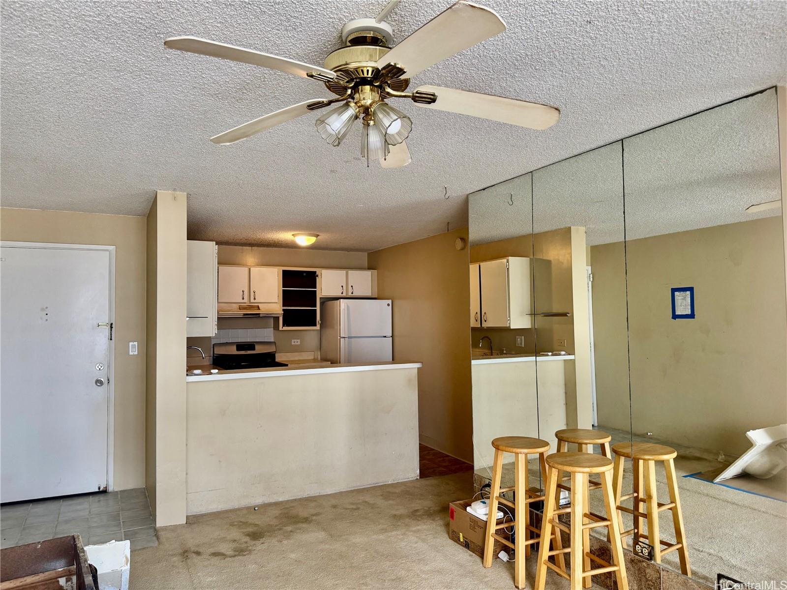 Waikiki Lanais condo # 1201, Honolulu, Hawaii - photo 3 of 21