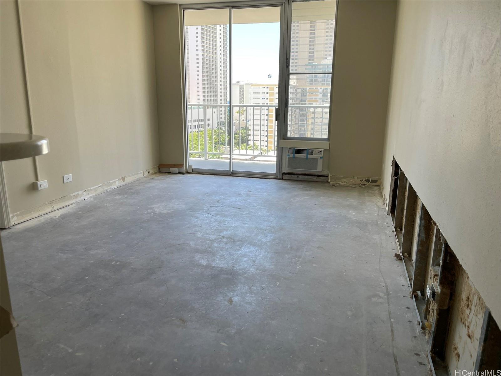 Waikiki Lanais condo # 1404, Honolulu, Hawaii - photo 13 of 15