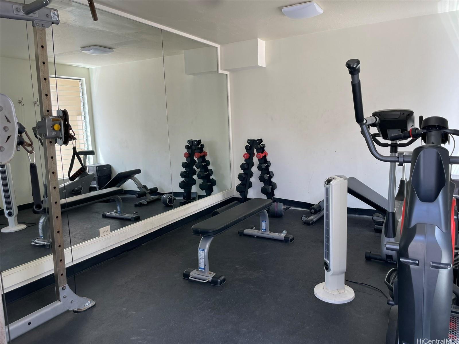 Waikiki Lanais condo # 1404, Honolulu, Hawaii - photo 6 of 15