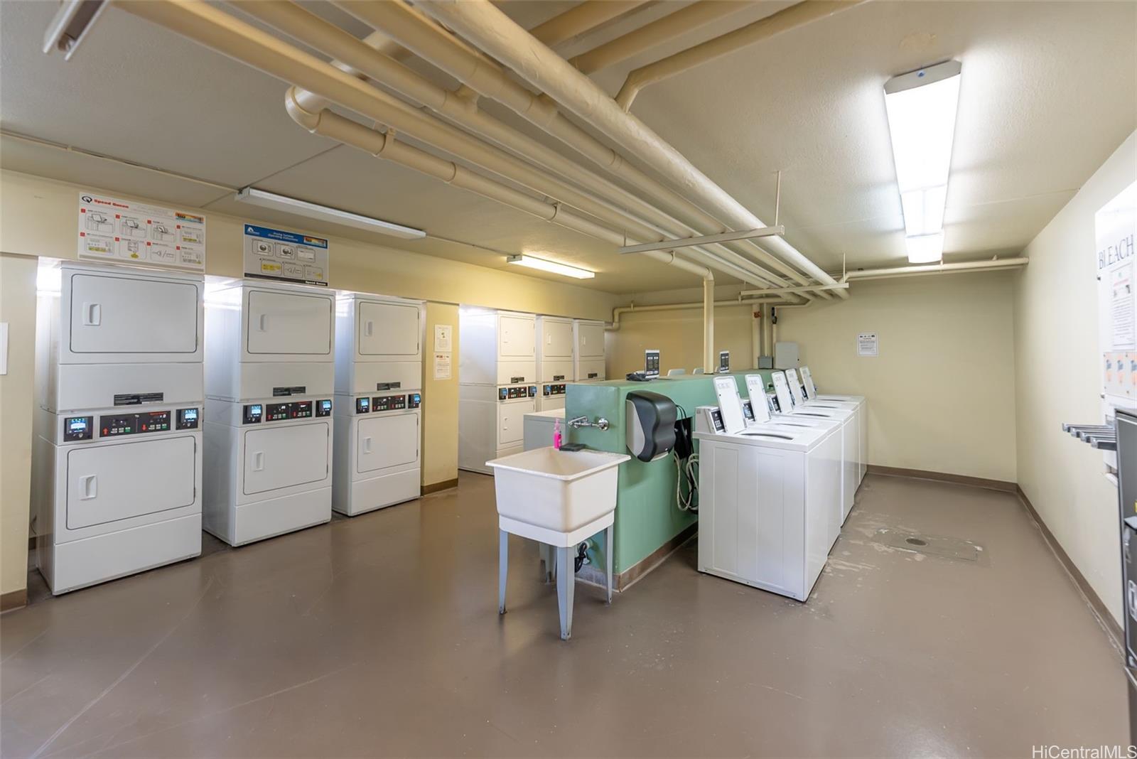 Waikiki Lanais condo # 1404, Honolulu, Hawaii - photo 9 of 15