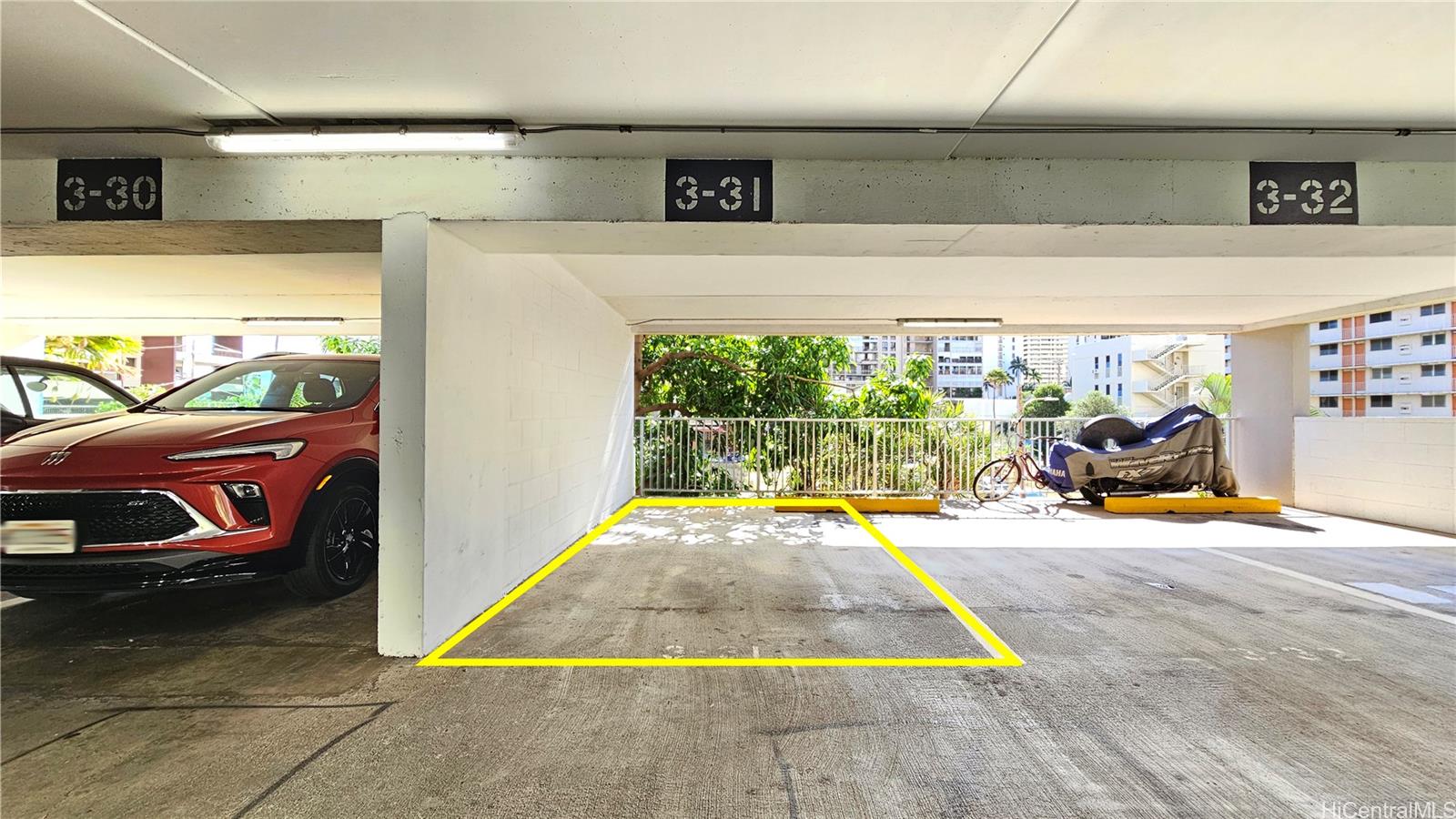 Waikiki Lanais condo # 1405, Honolulu, Hawaii - photo 16 of 24