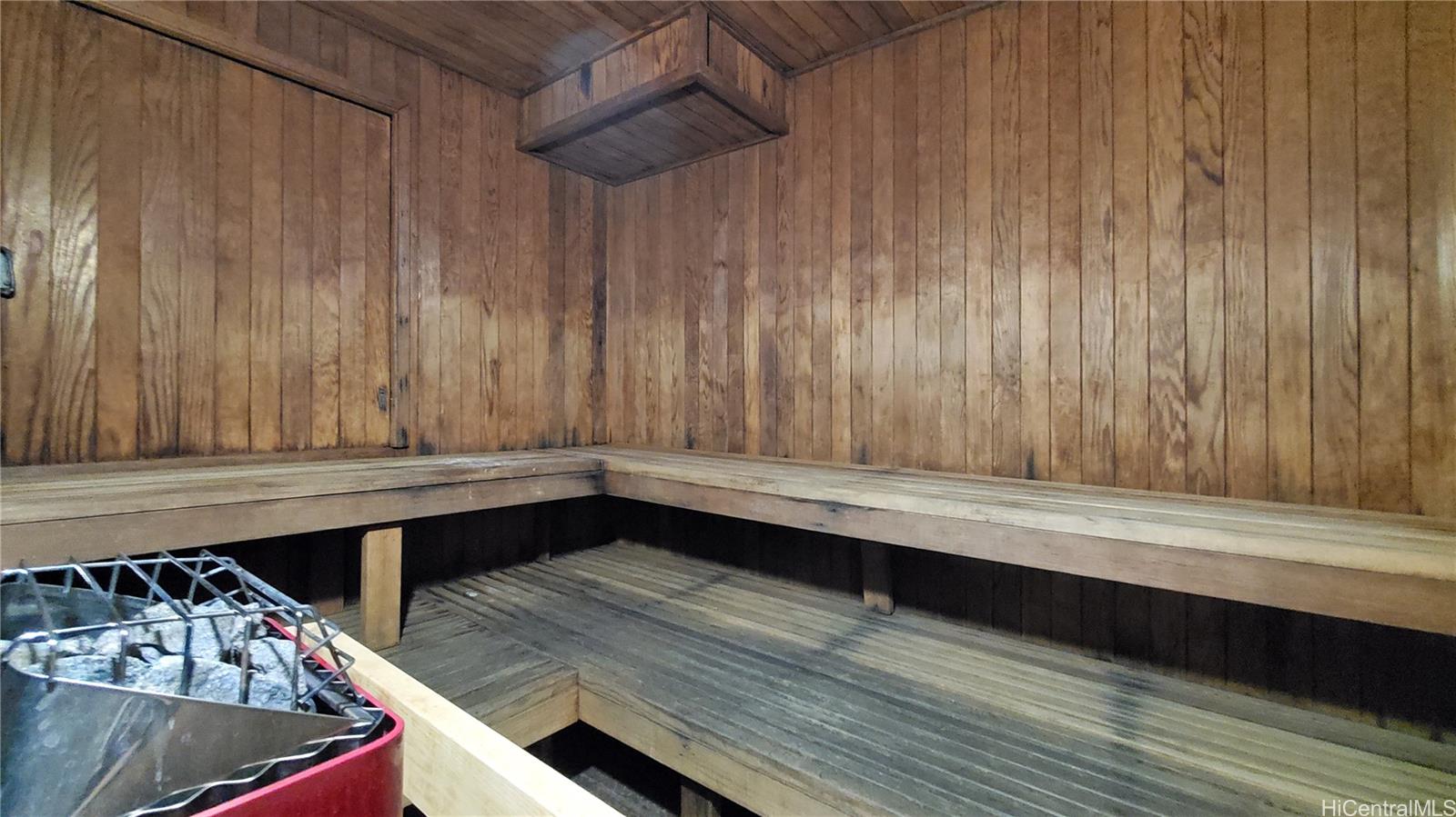 Waikiki Lanais condo # 1405, Honolulu, Hawaii - photo 21 of 24