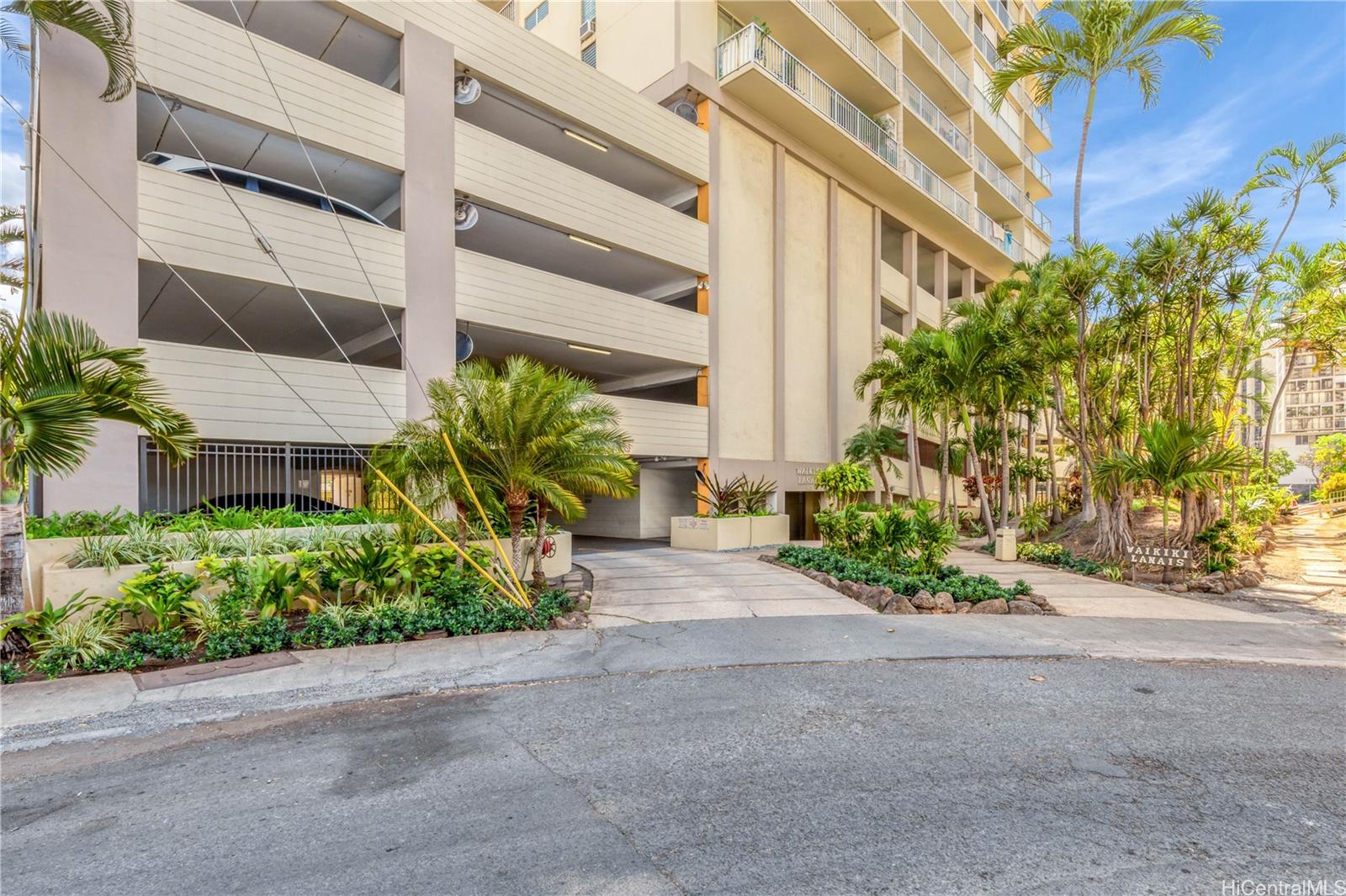 Waikiki Lanais condo # 1701, Honolulu, Hawaii - photo 16 of 25