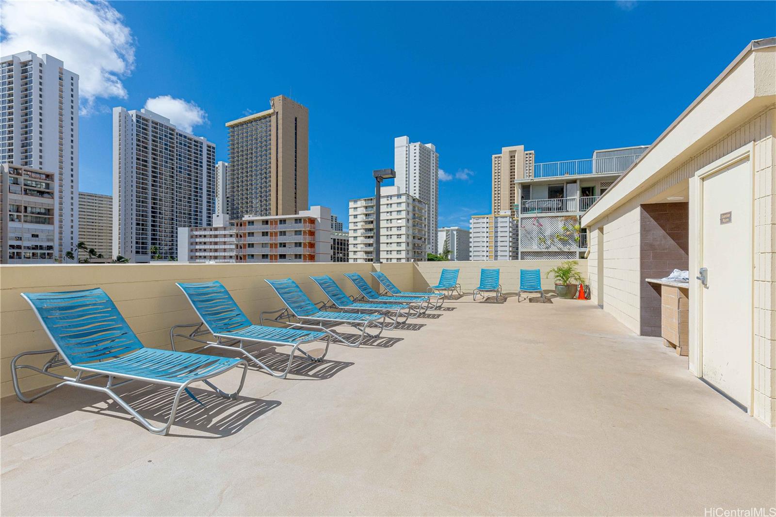 Waikiki Lanais condo # 1701, Honolulu, Hawaii - photo 20 of 25