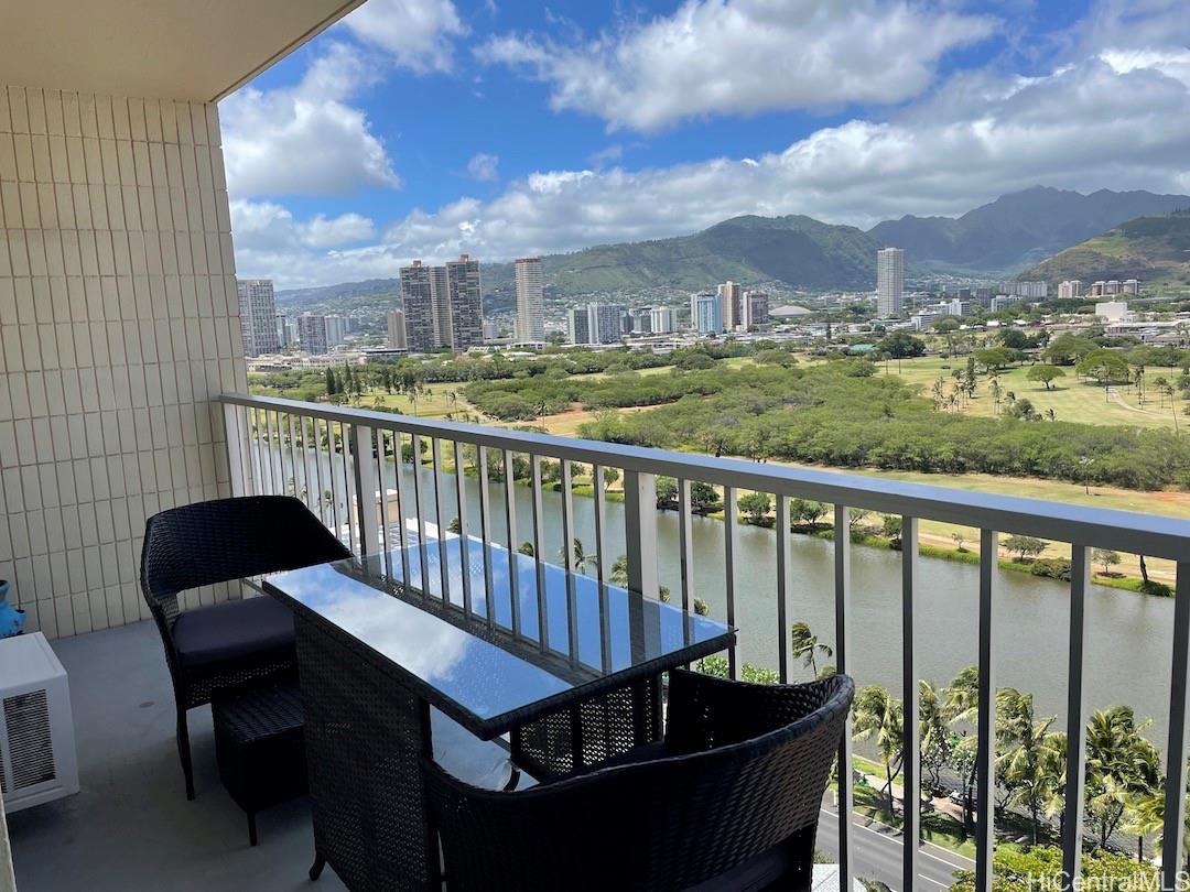2452 Tusitala Street 1907 Honolulu Hawaii Rental Waikiki Lanais