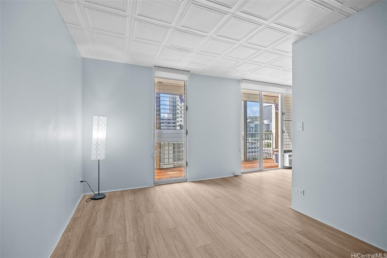 Waikiki Lanais condo # 904, Honolulu, Hawaii - photo 8 of 16