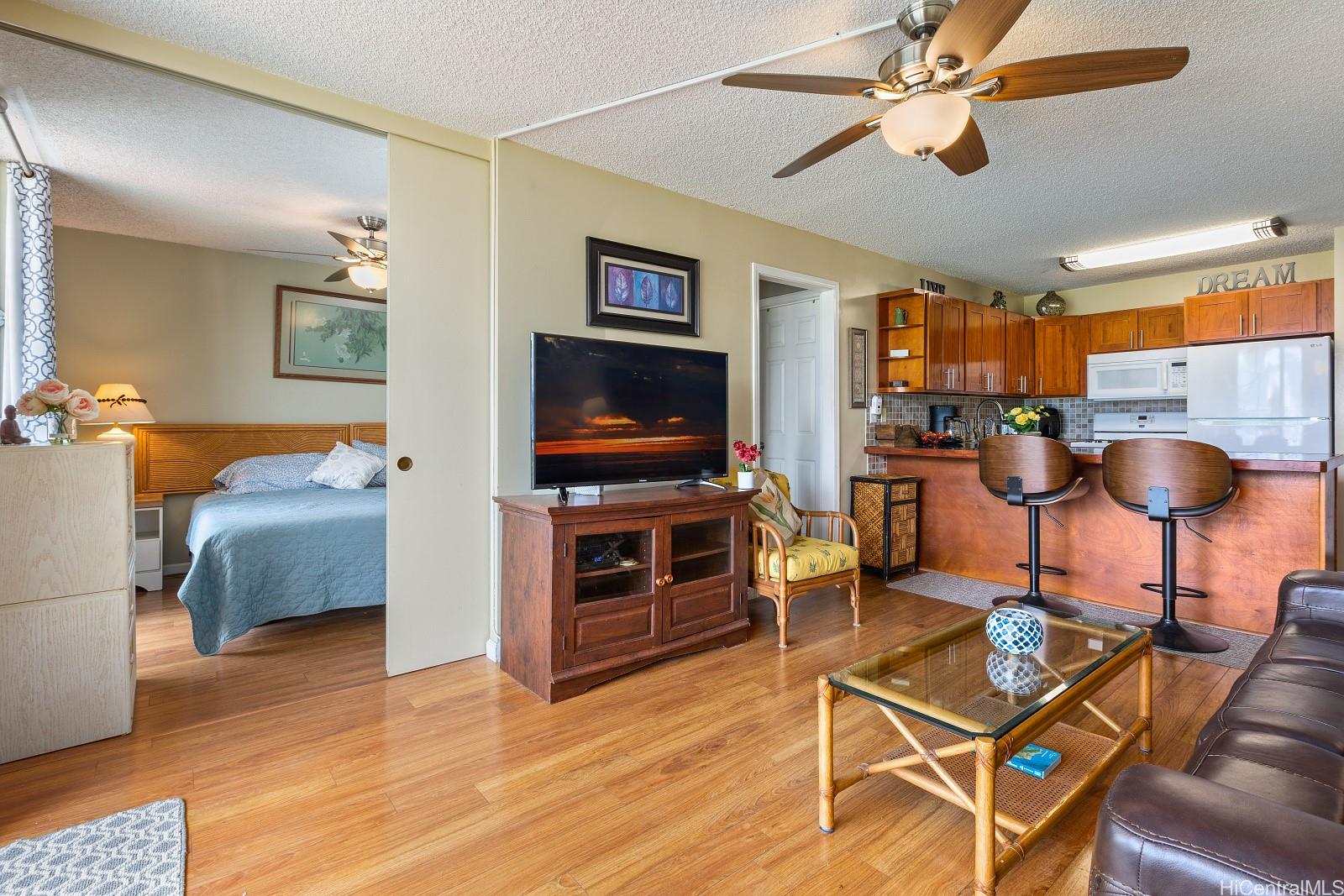 Waikiki Lanais condo # 908, Honolulu, Hawaii - photo 5 of 19