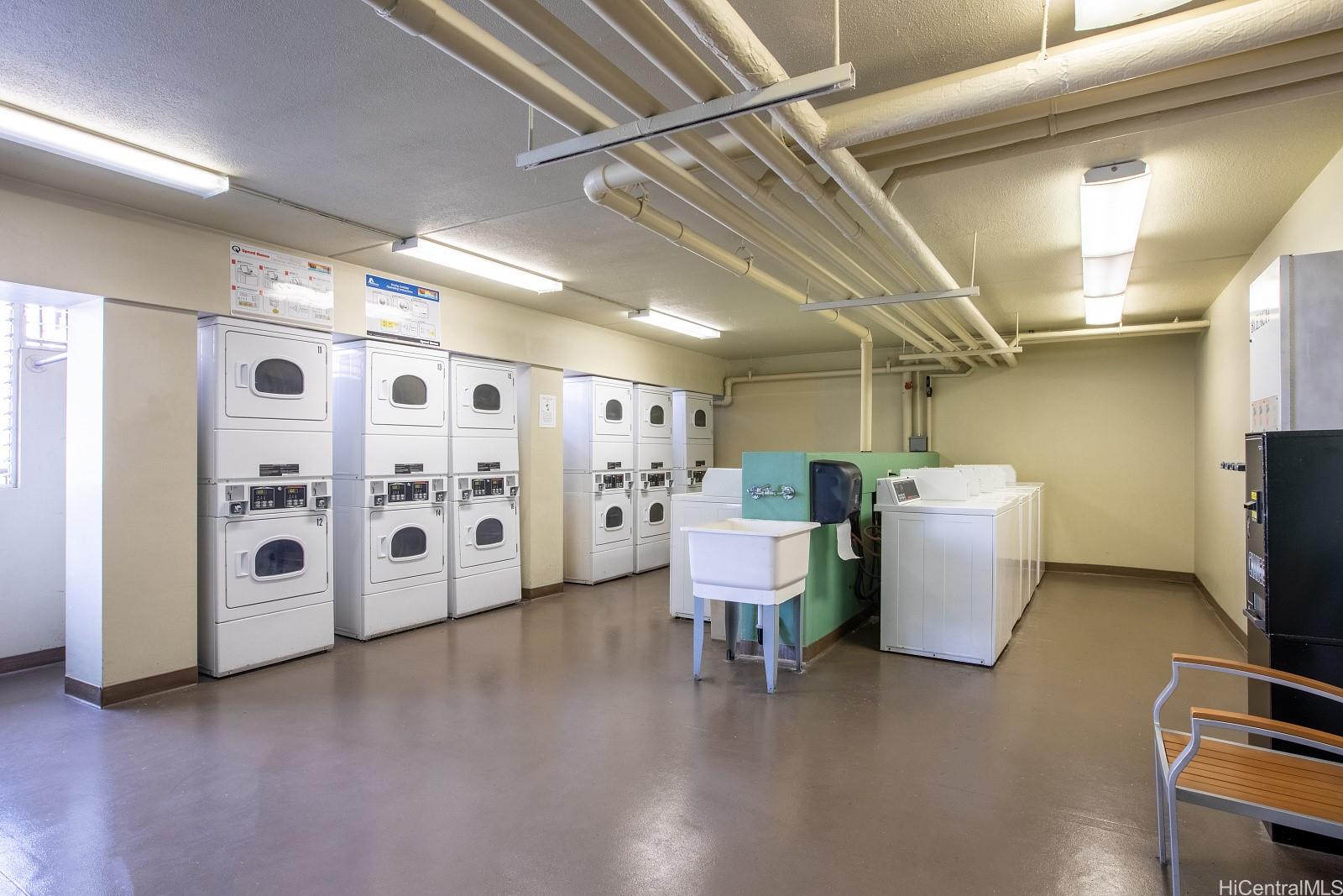 Waikiki Lanais condo # 908, Honolulu, Hawaii - photo 10 of 19