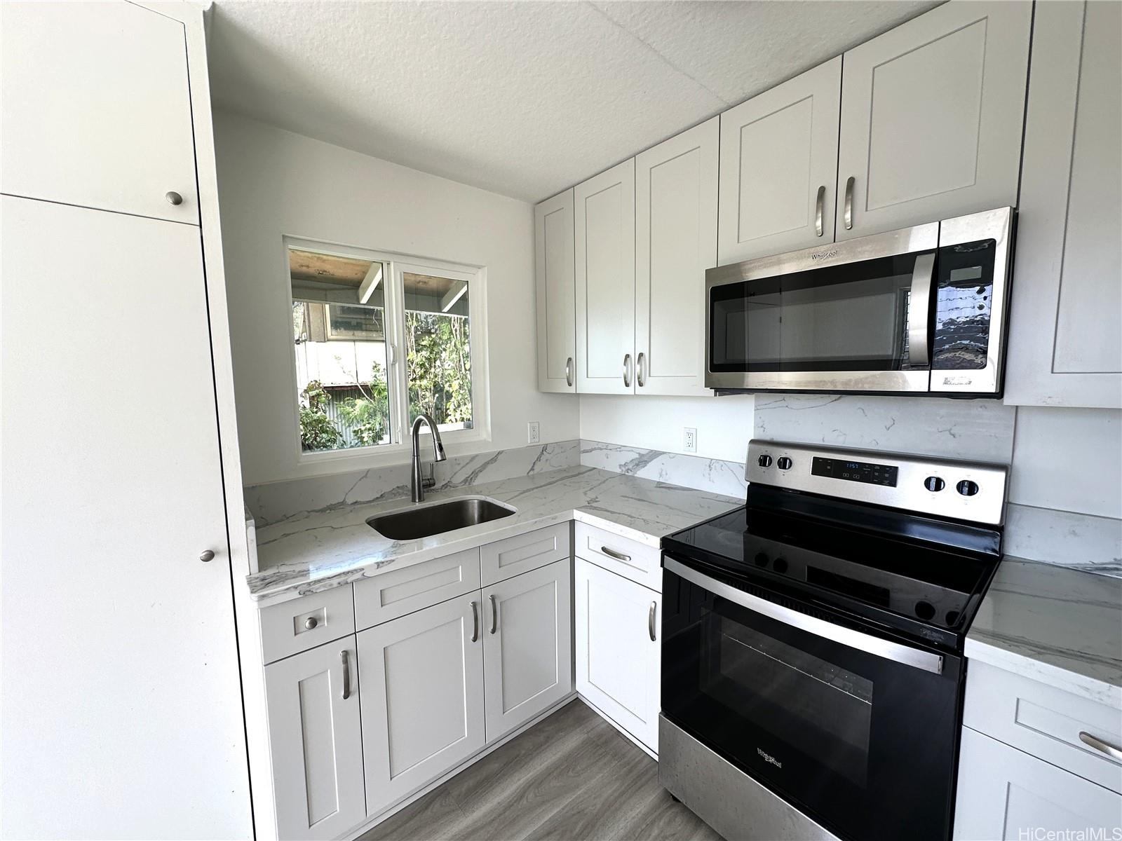 2454 Waolani Ave Honolulu - Rental - photo 12 of 25