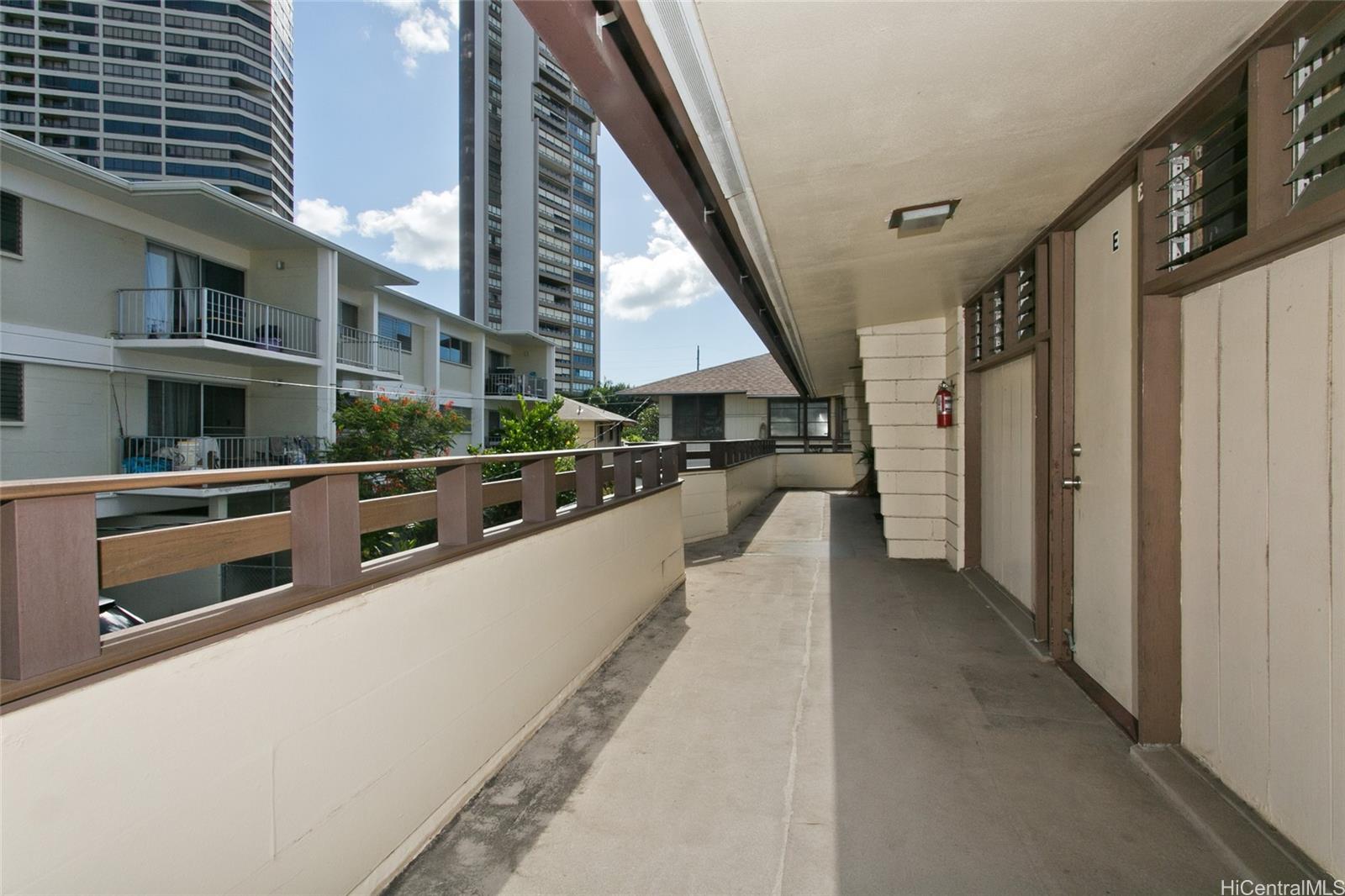 2459  Kapiolani Blvd Kapiolani, Honolulu home - photo 11 of 25