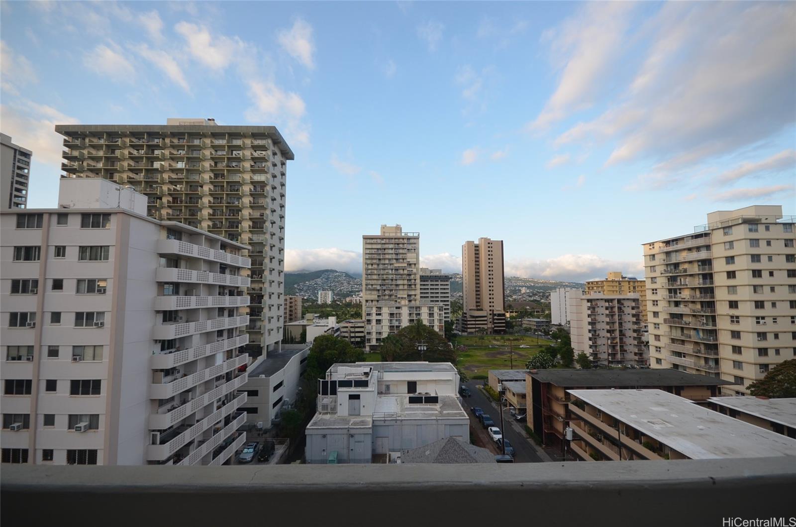 Kuhio Village 1 condo # 1009, Honolulu, Hawaii - photo 4 of 18