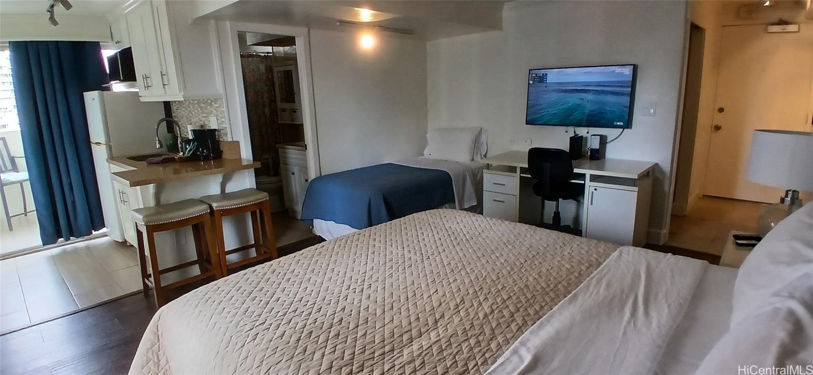 Kuhio Village 1 condo # 1009, Honolulu, Hawaii - photo 3 of 5