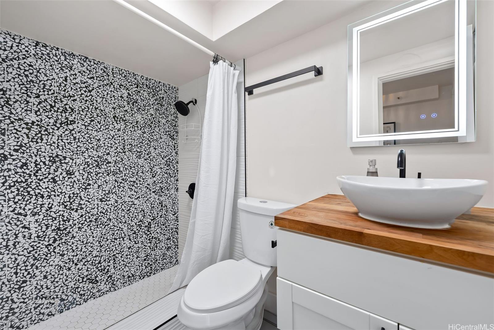 Kuhio Village 1 condo # 201, Honolulu, Hawaii - photo 13 of 24