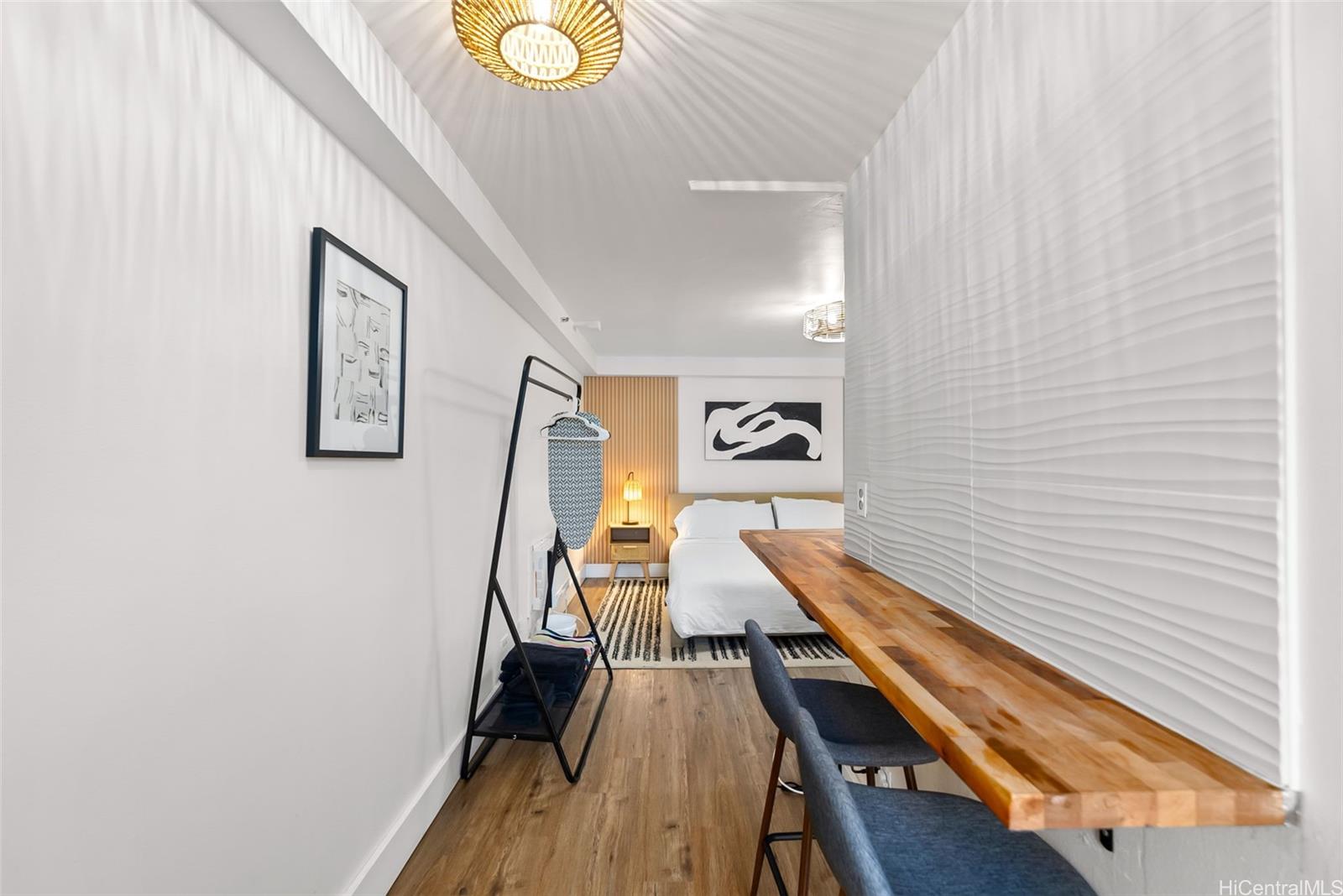 Kuhio Village 1 condo # 201, Honolulu, Hawaii - photo 5 of 24