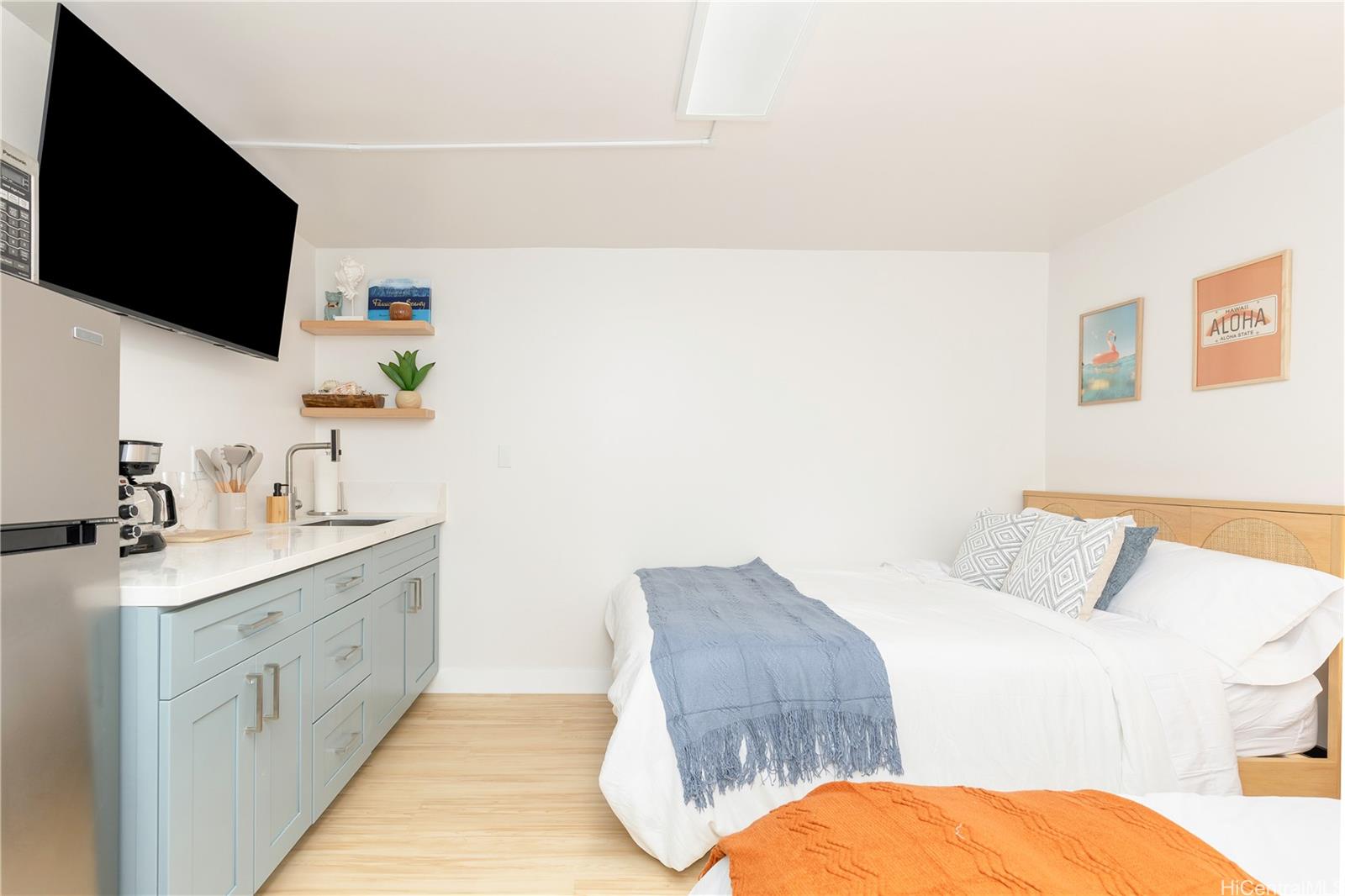 Kuhio Village 1 condo # 203, Honolulu, Hawaii - photo 5 of 21