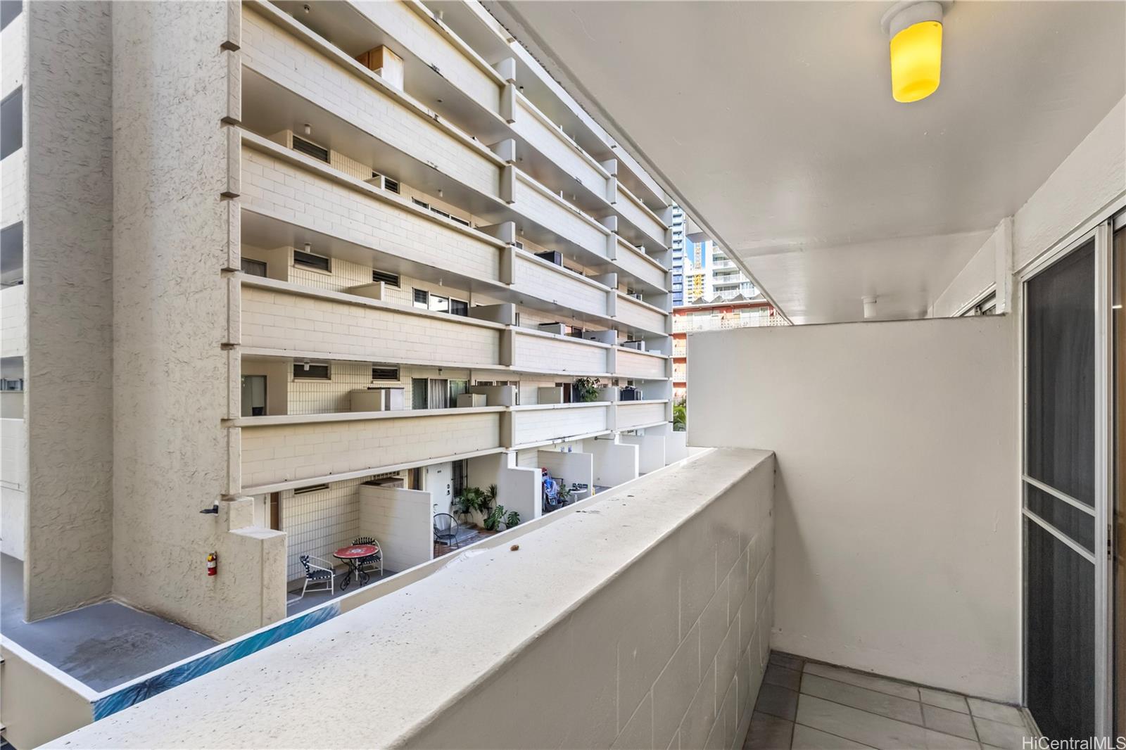 Kuhio Village 1 condo # 306, Honolulu, Hawaii - photo 17 of 23