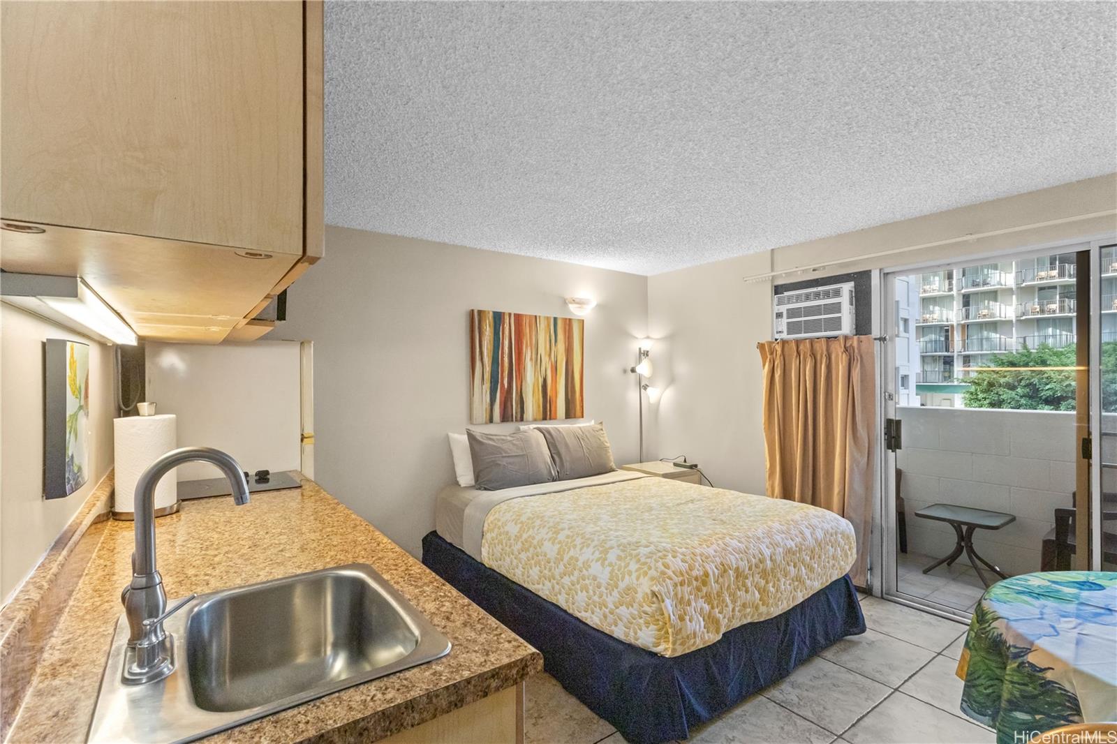 Kuhio Village 1 condo # 306, Honolulu, Hawaii - photo 3 of 23