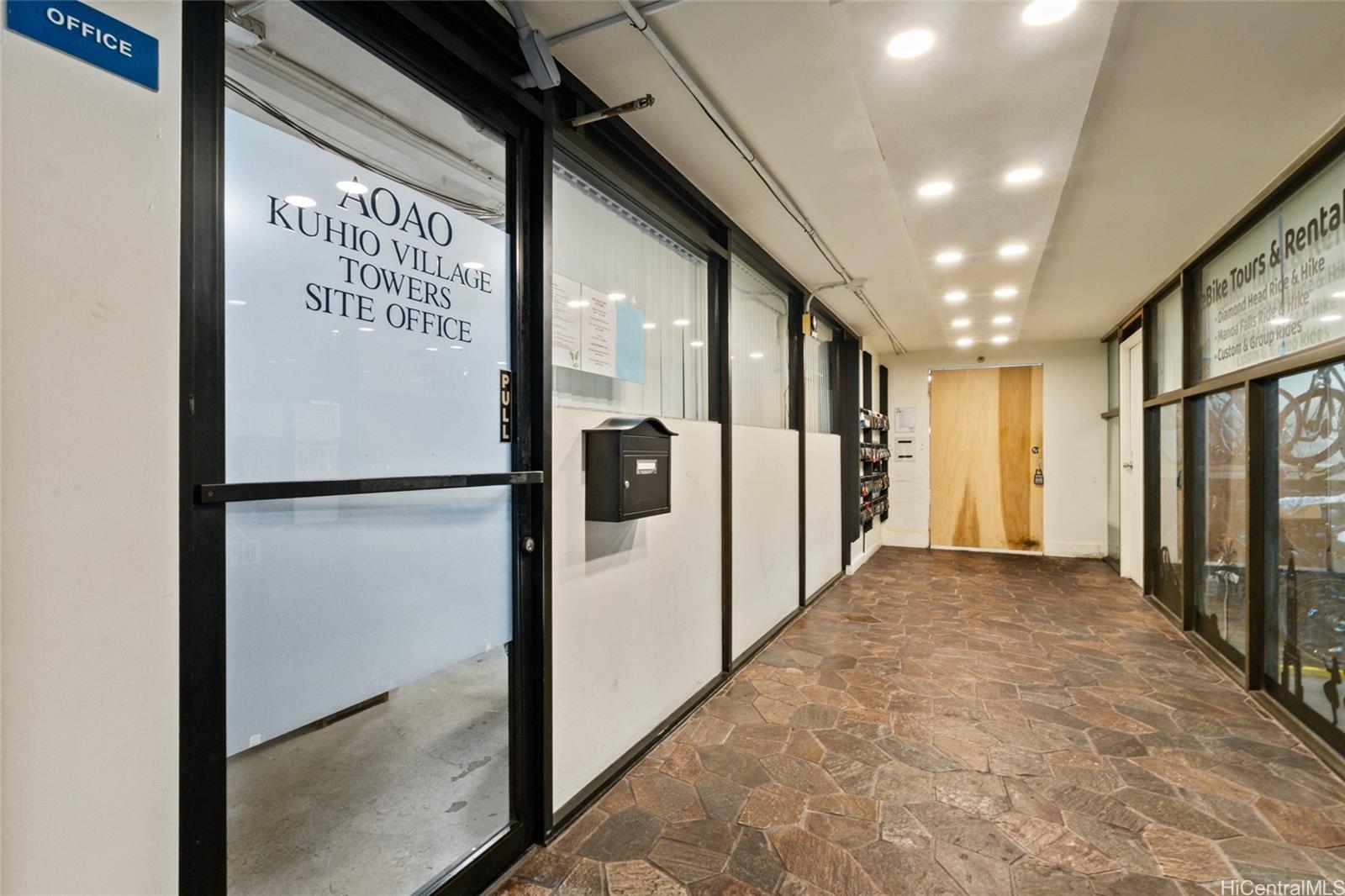 Kuhio Village 1 condo # 307, Honolulu, Hawaii - photo 23 of 25