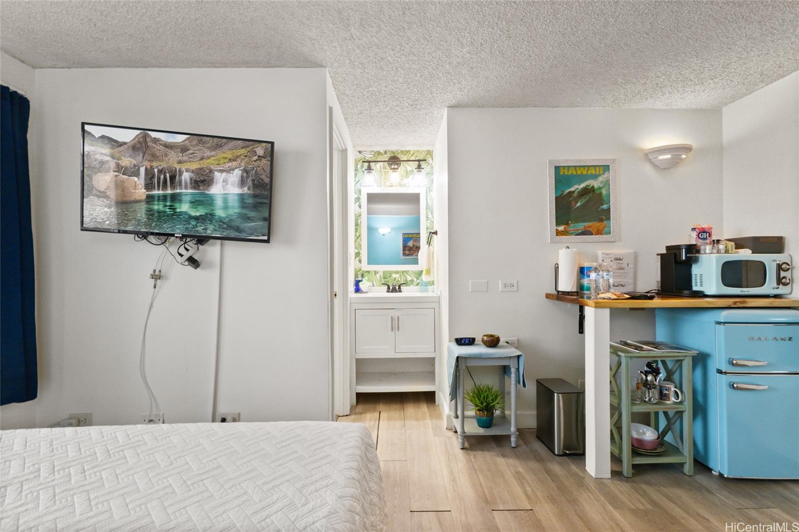 Kuhio Village 1 condo # 307, Honolulu, Hawaii - photo 5 of 25