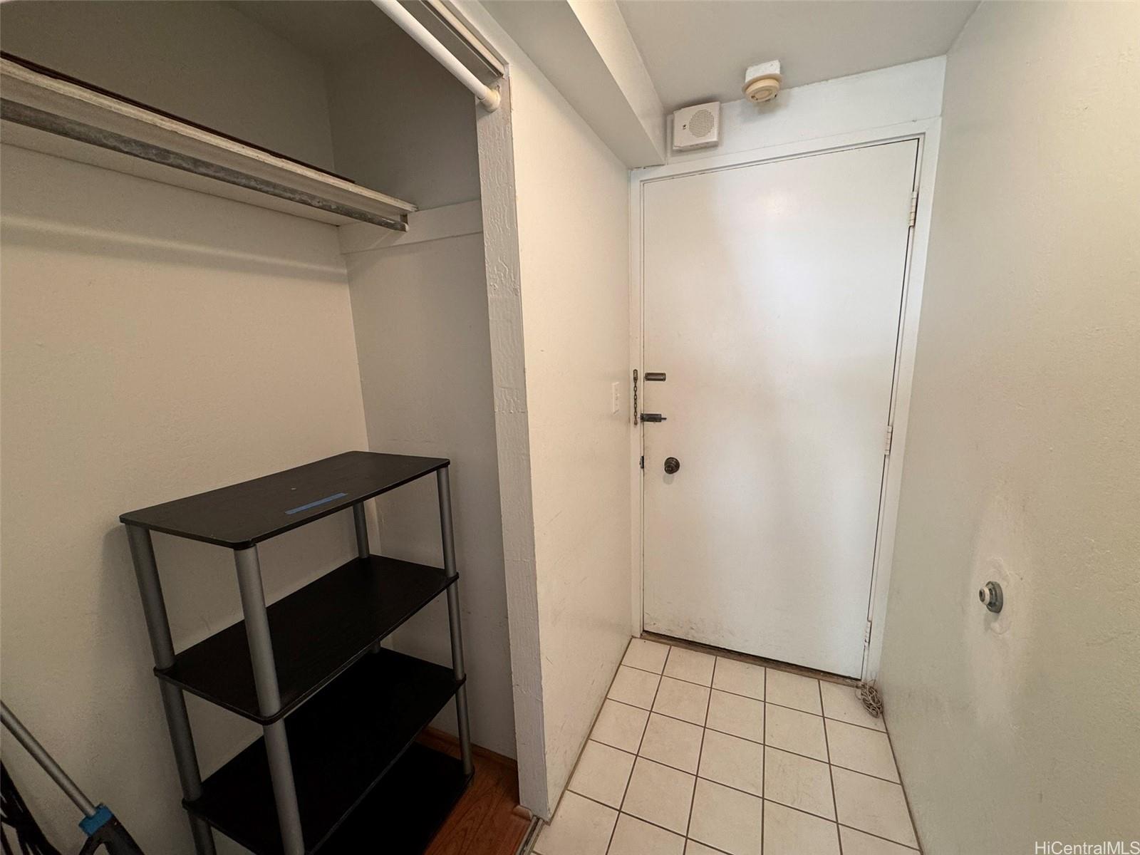 Kuhio Village 1 condo # 503, Honolulu, Hawaii - photo 20 of 25