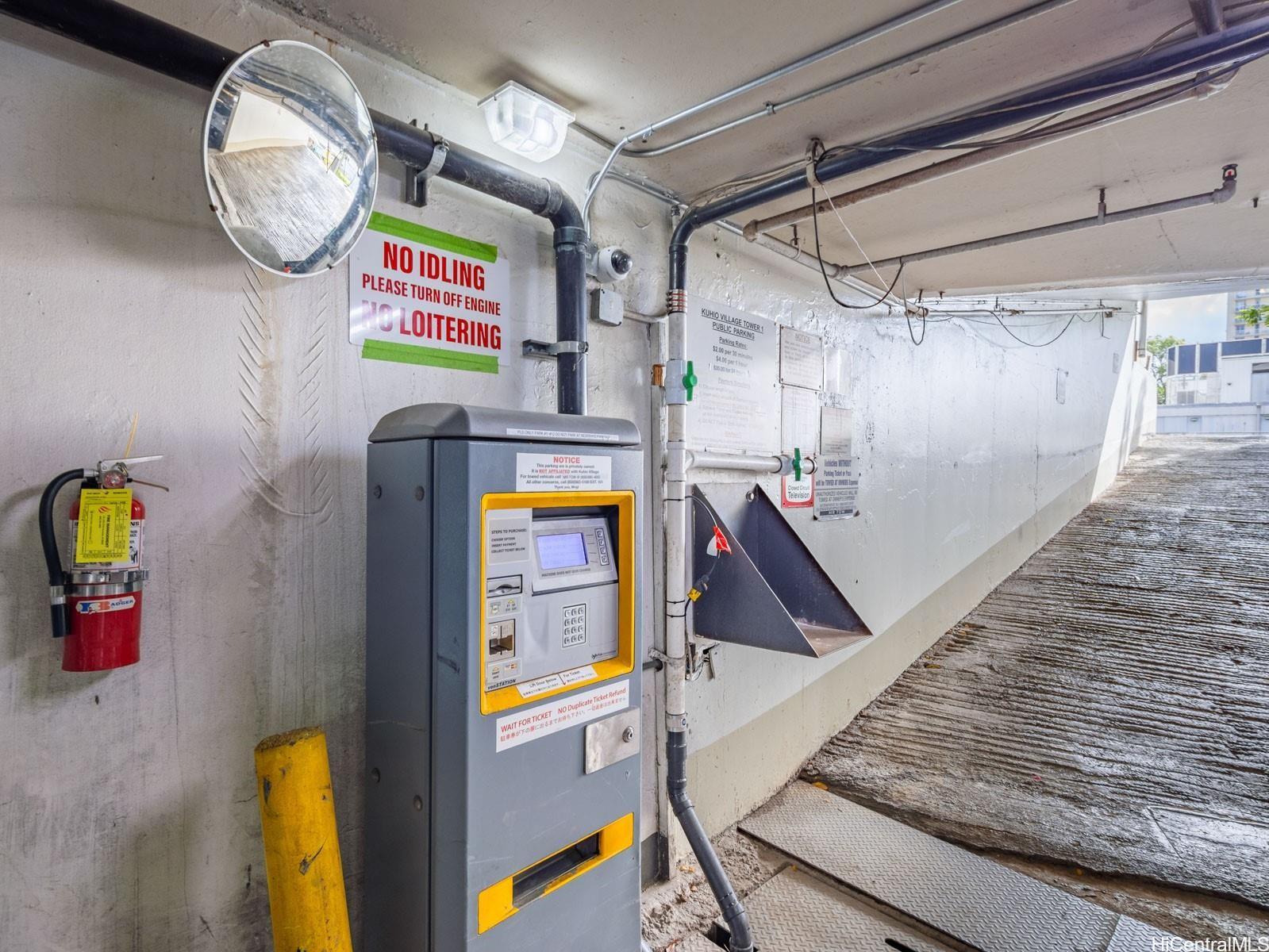 Kuhio Village 1 condo # 503, Honolulu, Hawaii - photo 25 of 25