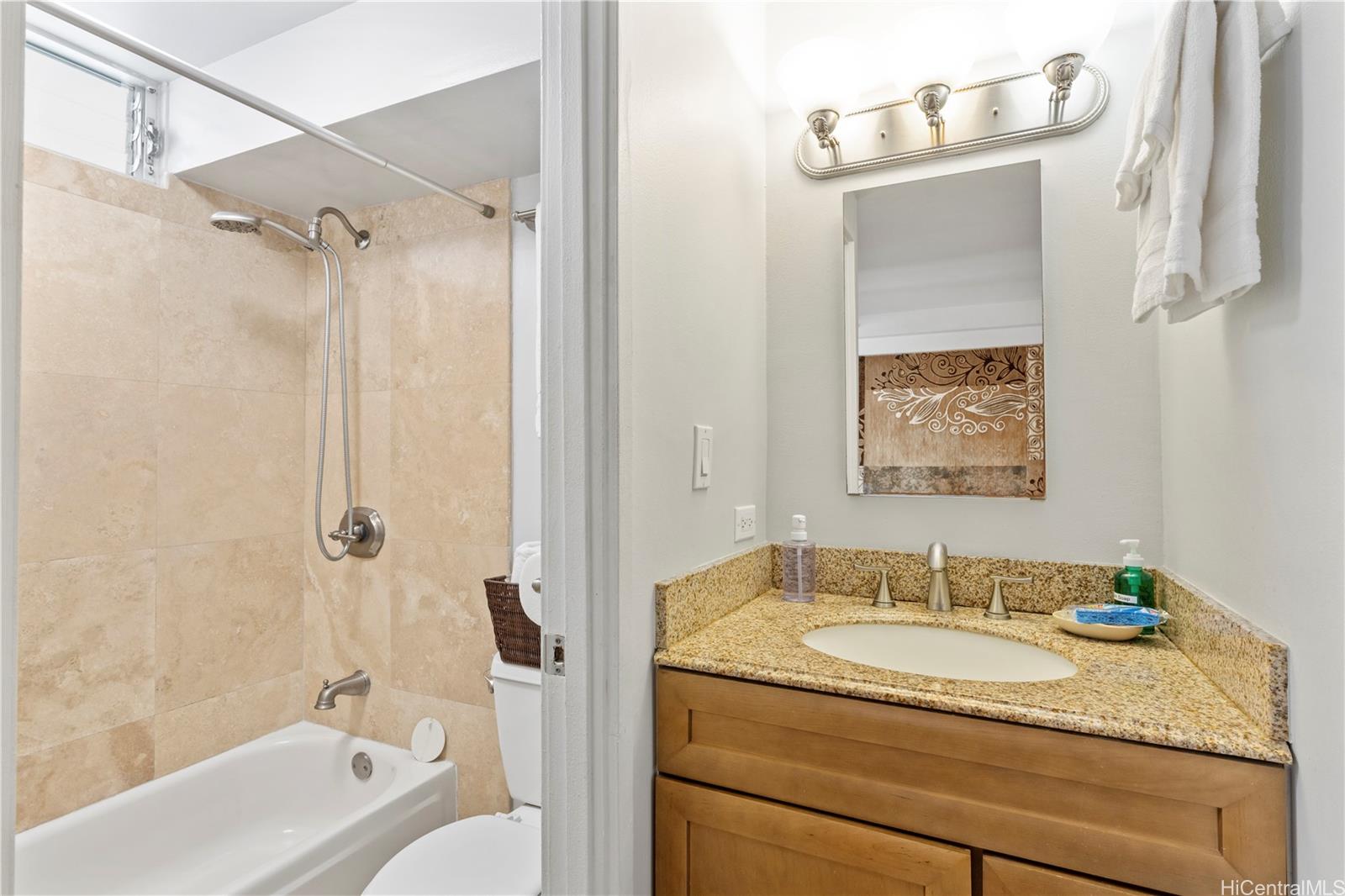 Kuhio Village 1 condo # 607, Honolulu, Hawaii - photo 7 of 14