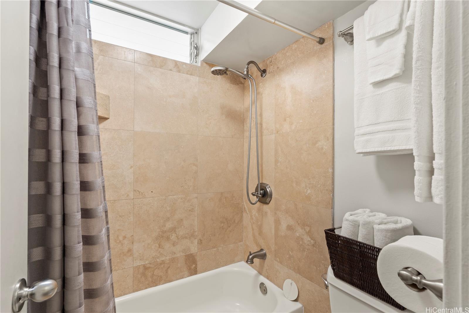 Kuhio Village 1 condo # 607, Honolulu, Hawaii - photo 8 of 14