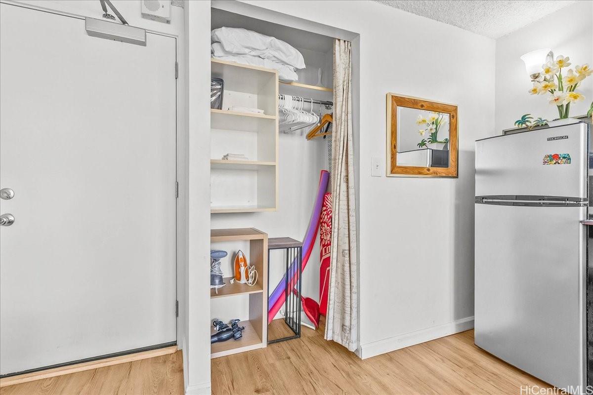 Kuhio Village 1 condo # 810, Honolulu, Hawaii - photo 12 of 16