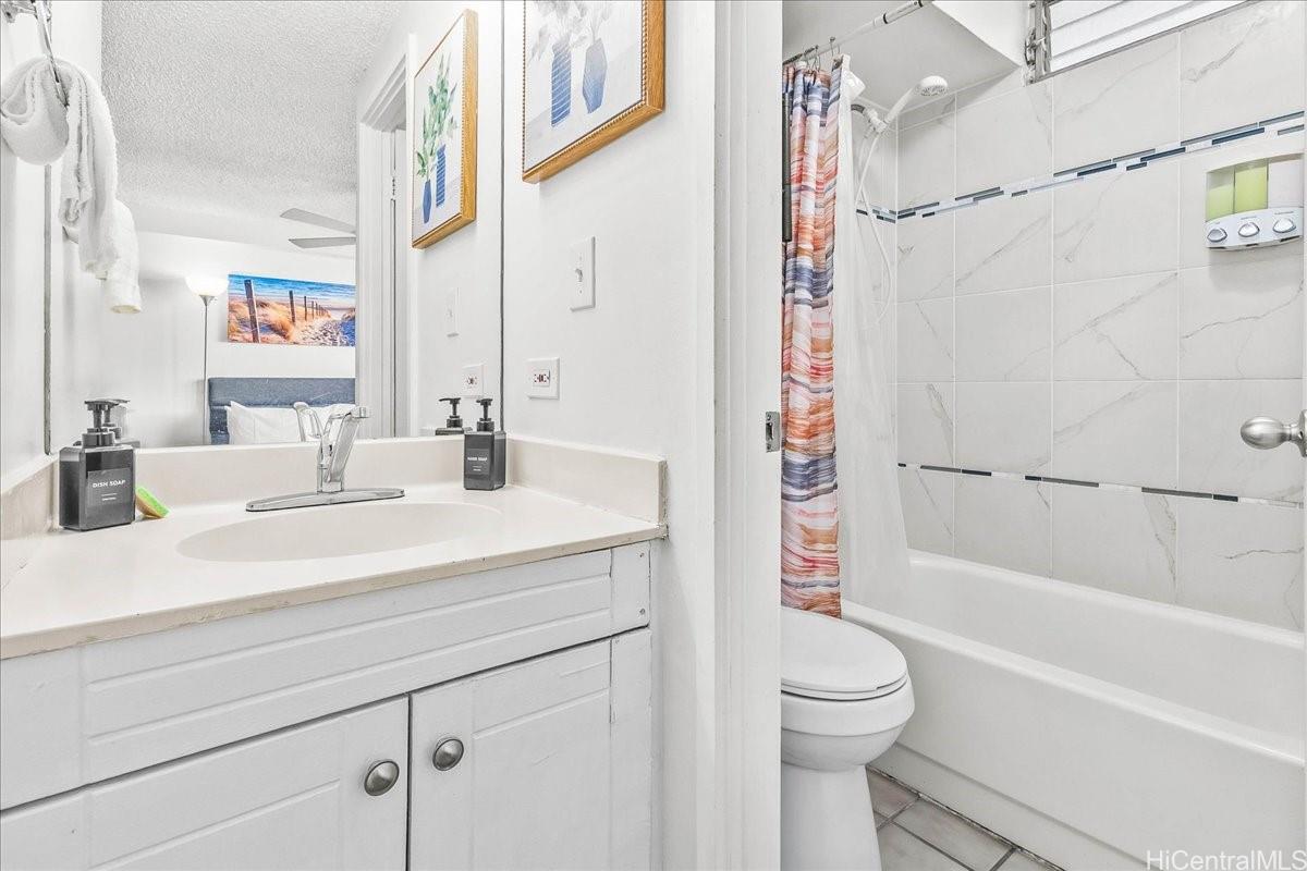 Kuhio Village 1 condo # 810, Honolulu, Hawaii - photo 10 of 16