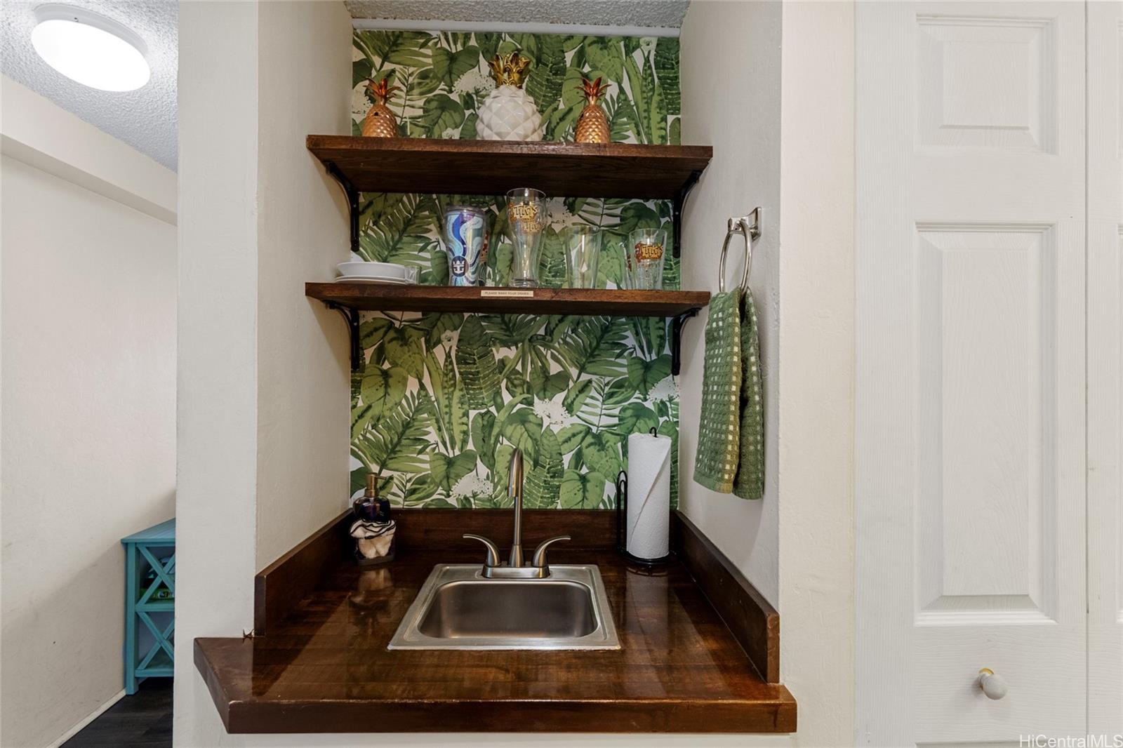 Kuhio Village 1 condo # 905, Honolulu, Hawaii - photo 14 of 25