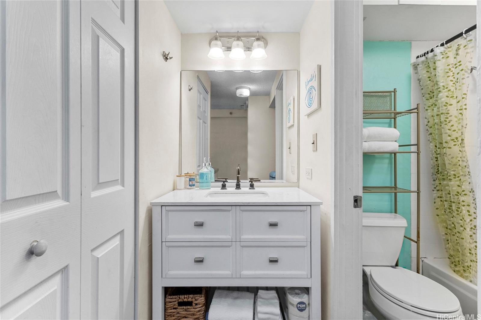 Kuhio Village 1 condo # 905, Honolulu, Hawaii - photo 15 of 25