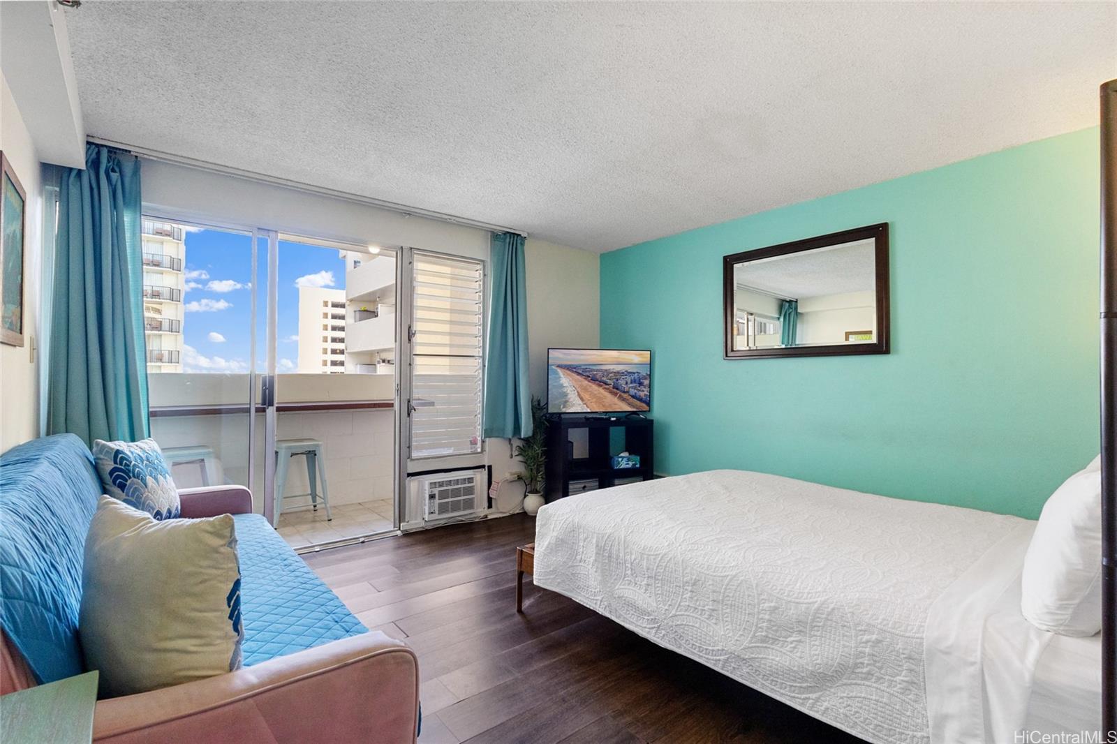 Kuhio Village 1 condo # 905, Honolulu, Hawaii - photo 20 of 25