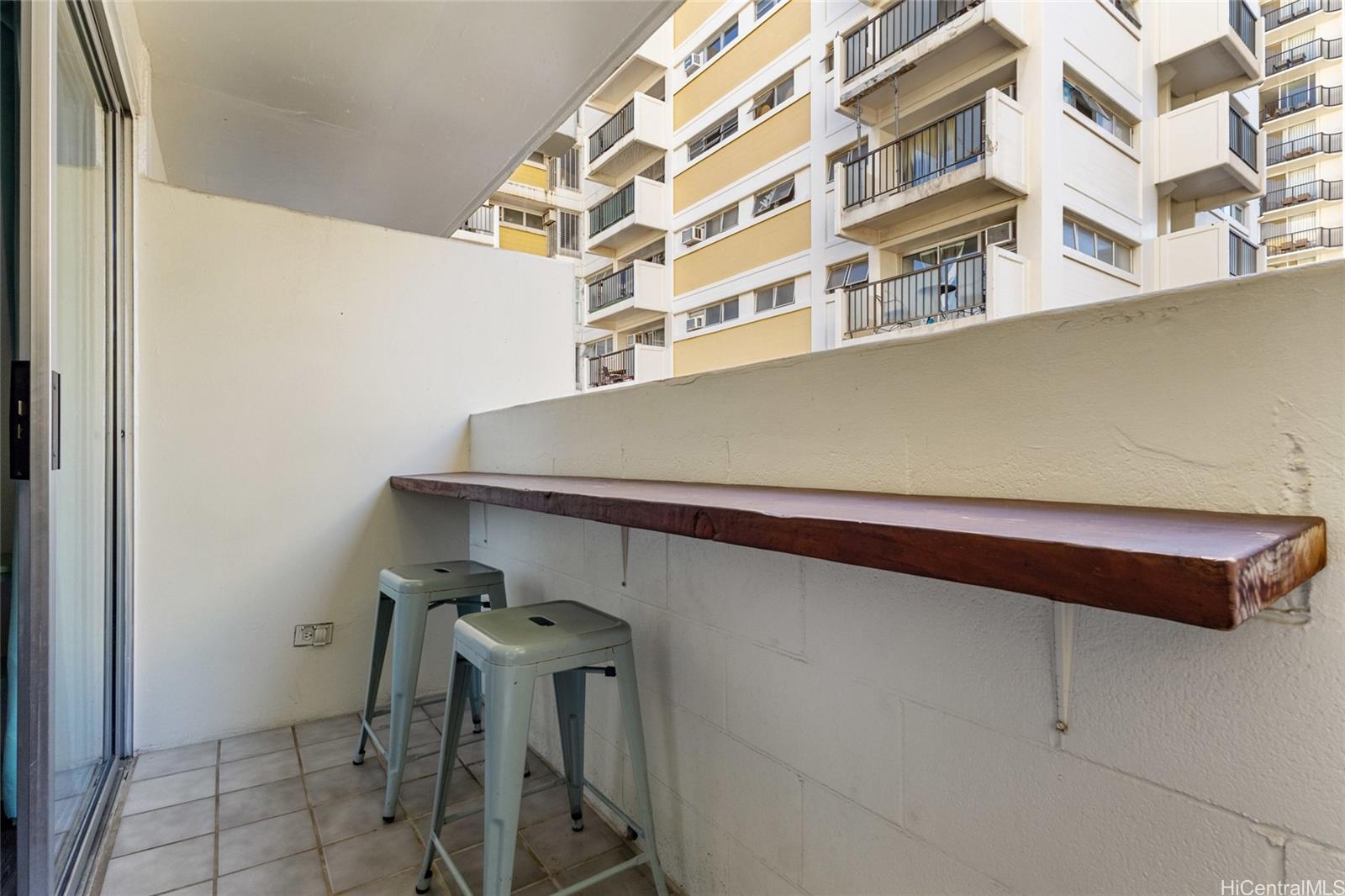 Kuhio Village 1 condo # 905, Honolulu, Hawaii - photo 24 of 25