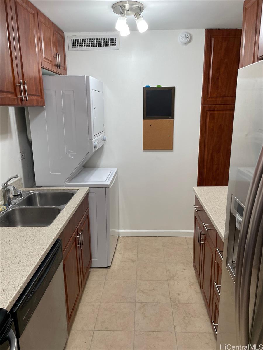 2465 Ala Wai Blvd Honolulu - Rental - photo 8 of 9