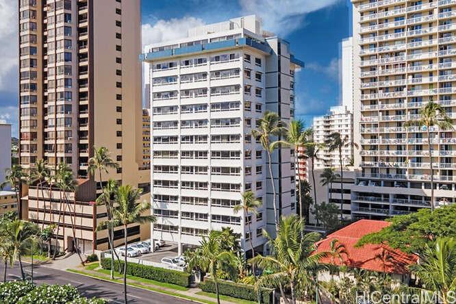 Fairway Manor condo # 1104, Honolulu, Hawaii - photo 2 of 15