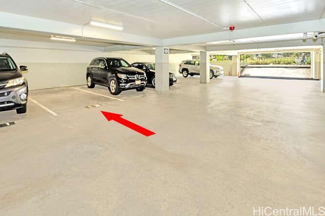 Fairway Manor condo # 1104, Honolulu, Hawaii - photo 14 of 15