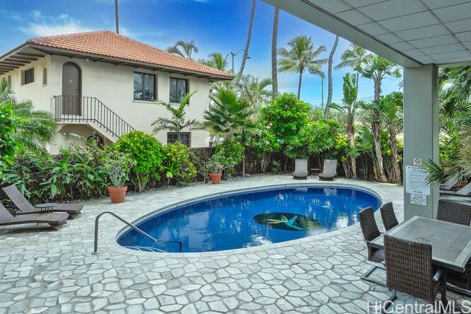 Fairway Manor condo # 1104, Honolulu, Hawaii - photo 3 of 15