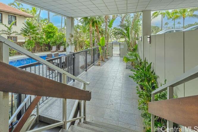 Fairway Manor condo # 1104, Honolulu, Hawaii - photo 4 of 15