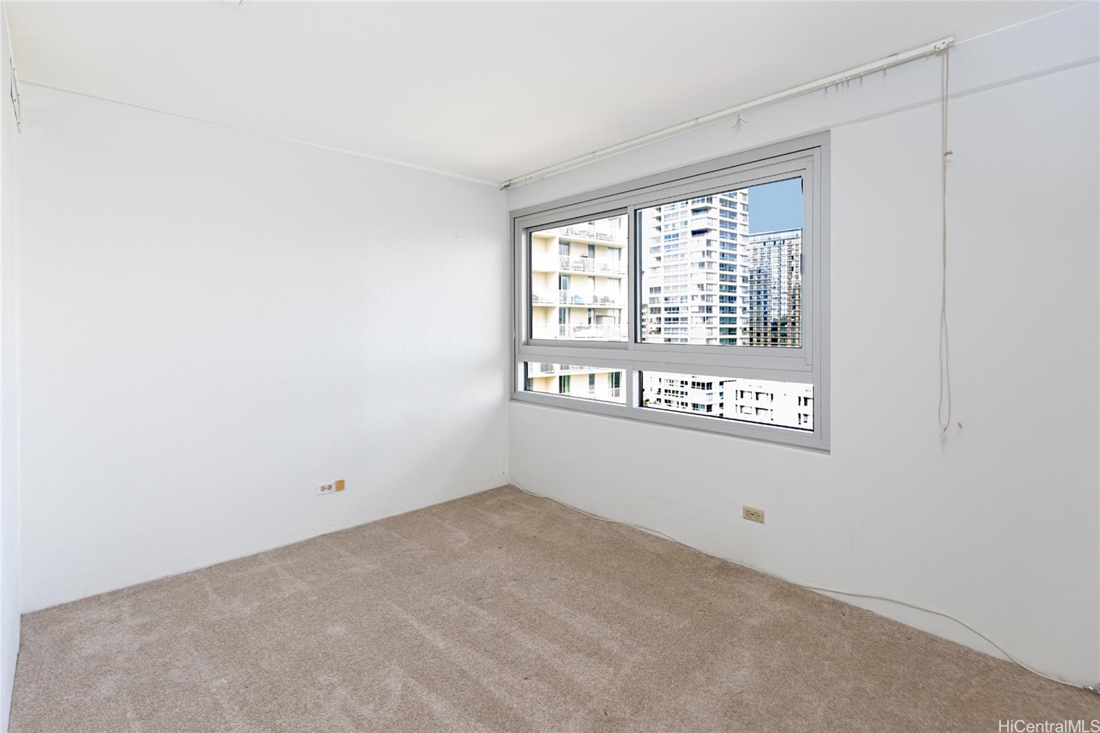 Fairway Manor condo # 1203, Honolulu, Hawaii - photo 3 of 25