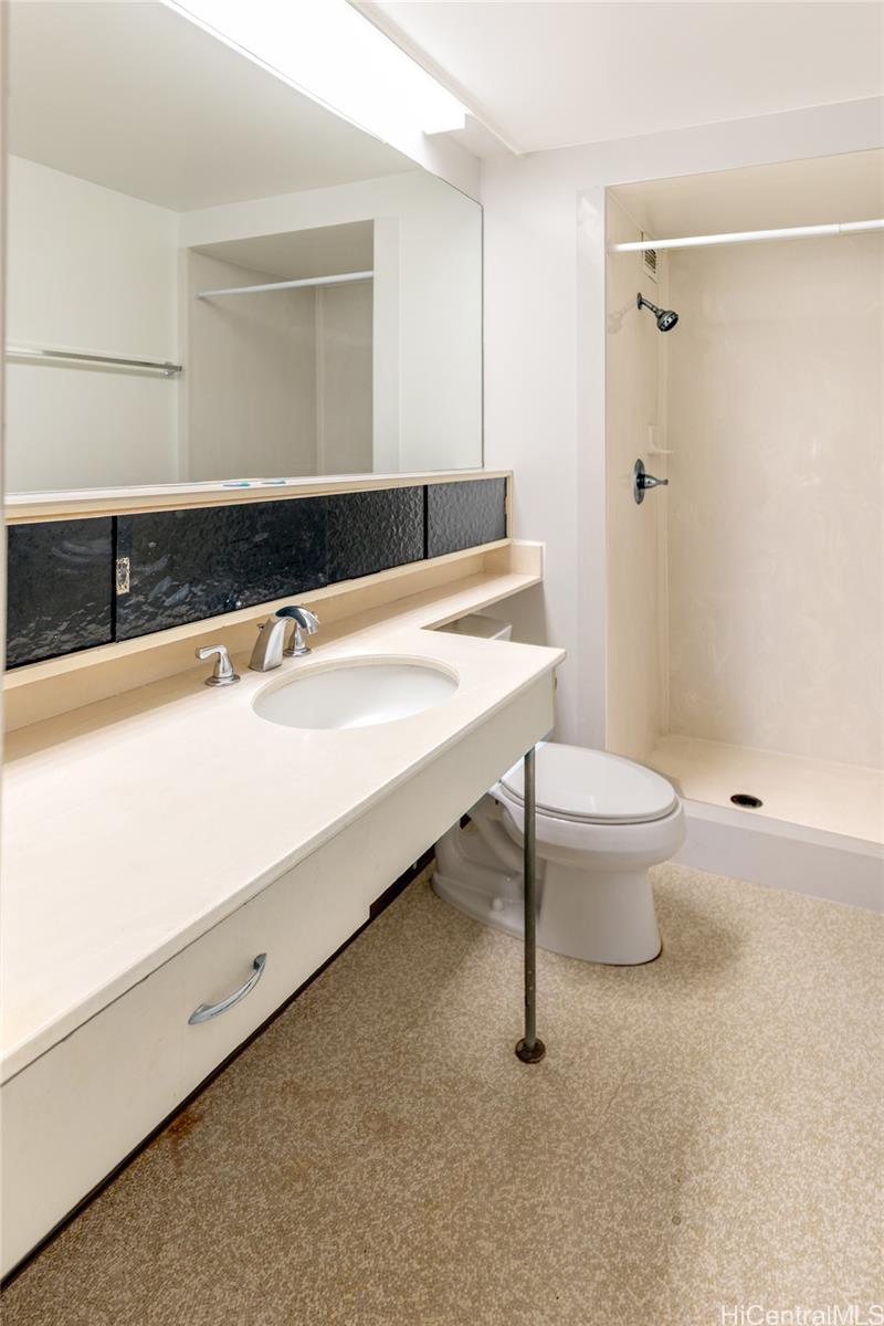 Fairway Manor condo # 1203, Honolulu, Hawaii - photo 24 of 25