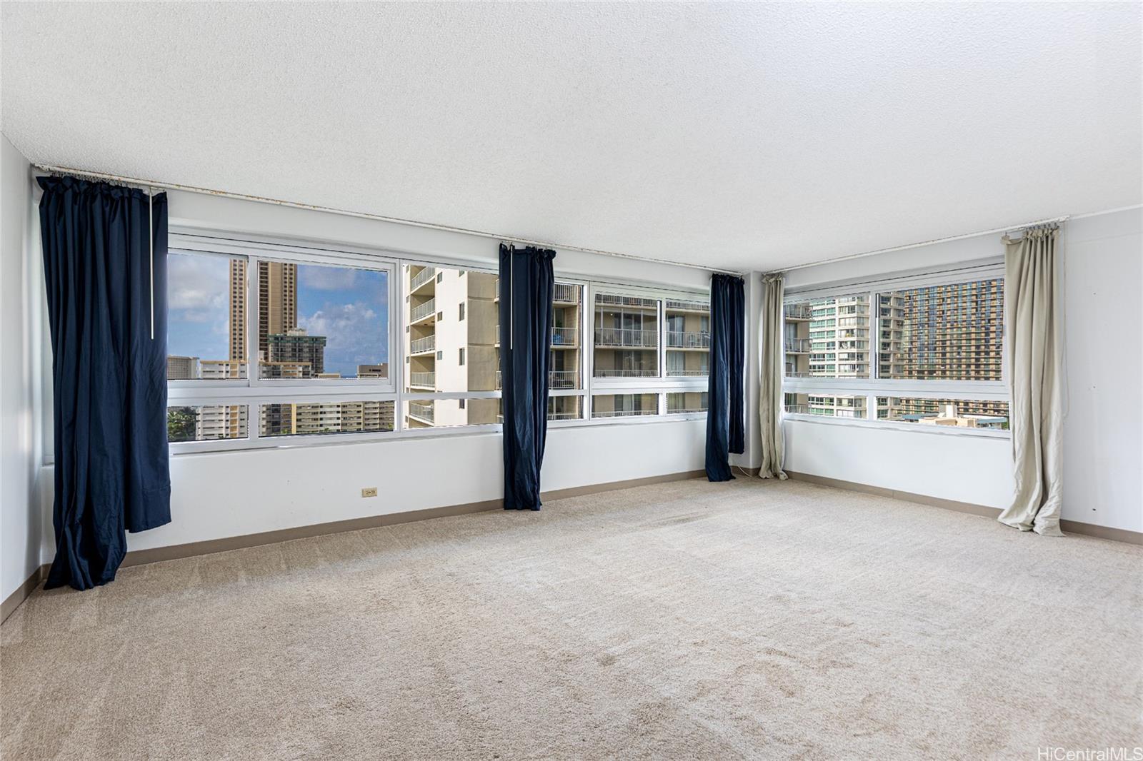 Fairway Manor condo # 1203, Honolulu, Hawaii - photo 4 of 25