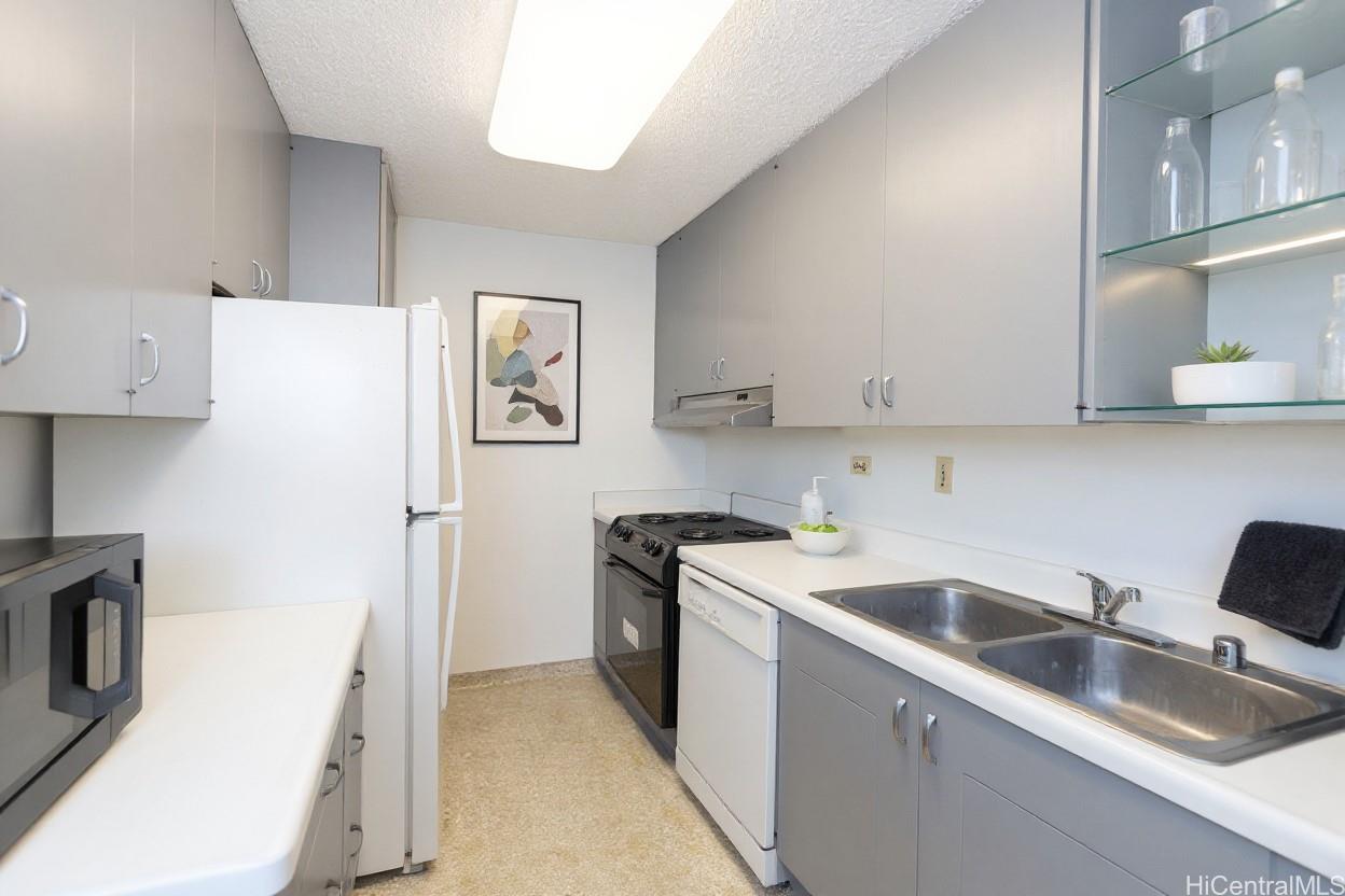 Fairway Manor condo # 1203, Honolulu, Hawaii - photo 9 of 25