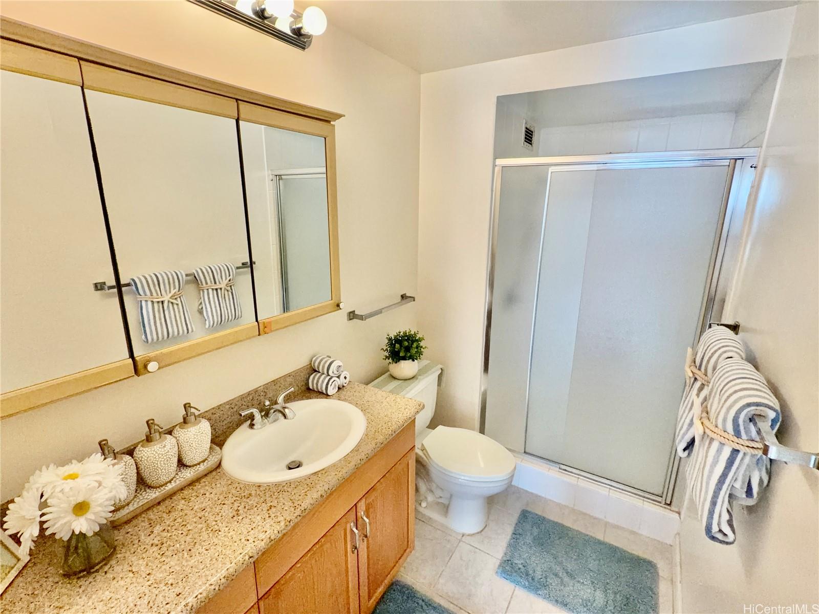 Fairway Manor condo # 903, Honolulu, Hawaii - photo 7 of 13