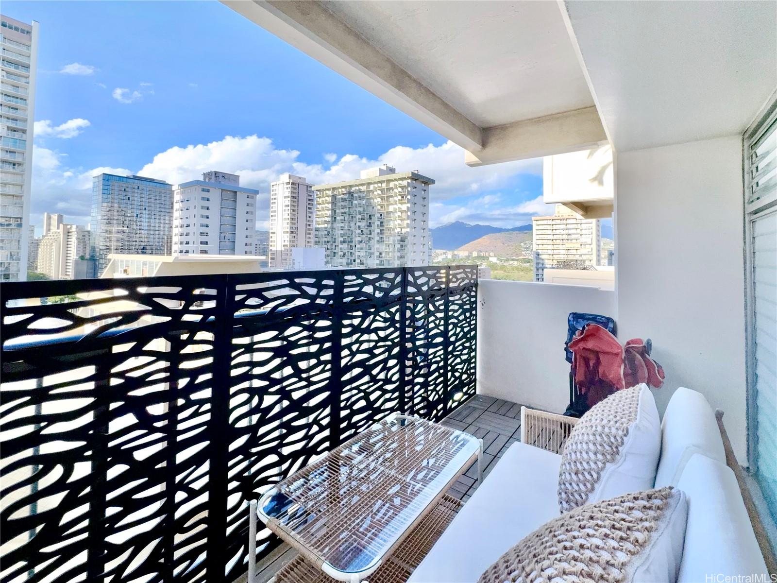 2465 Kuhio At Waikiki condo # 1606, Honolulu, Hawaii - photo 15 of 17